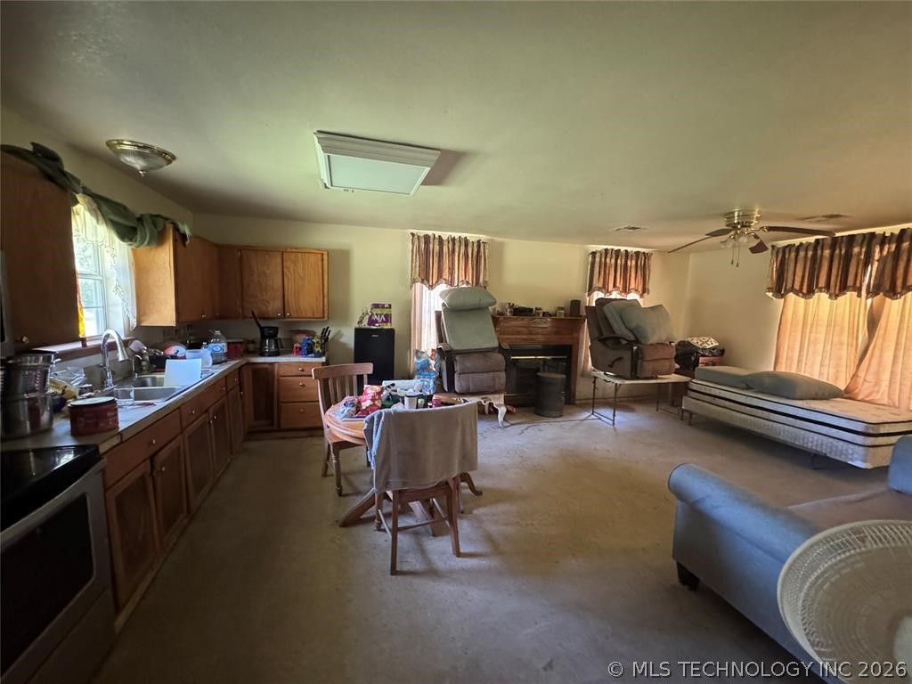 N 372 Holdenville OK 74848
