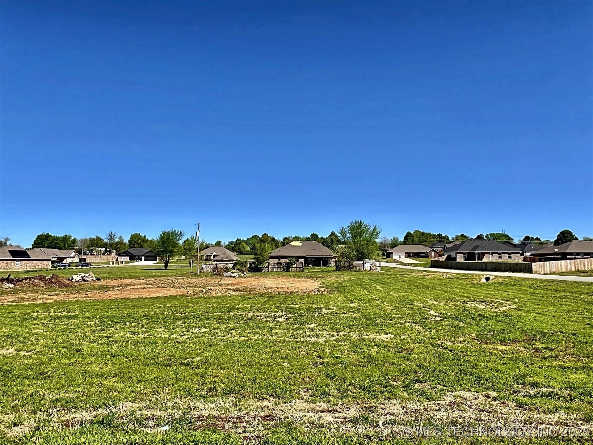 17540 W Tray Road Tahlequah OK 74464