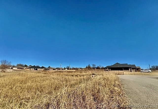 17540 W Tray Road Tahlequah OK 74464