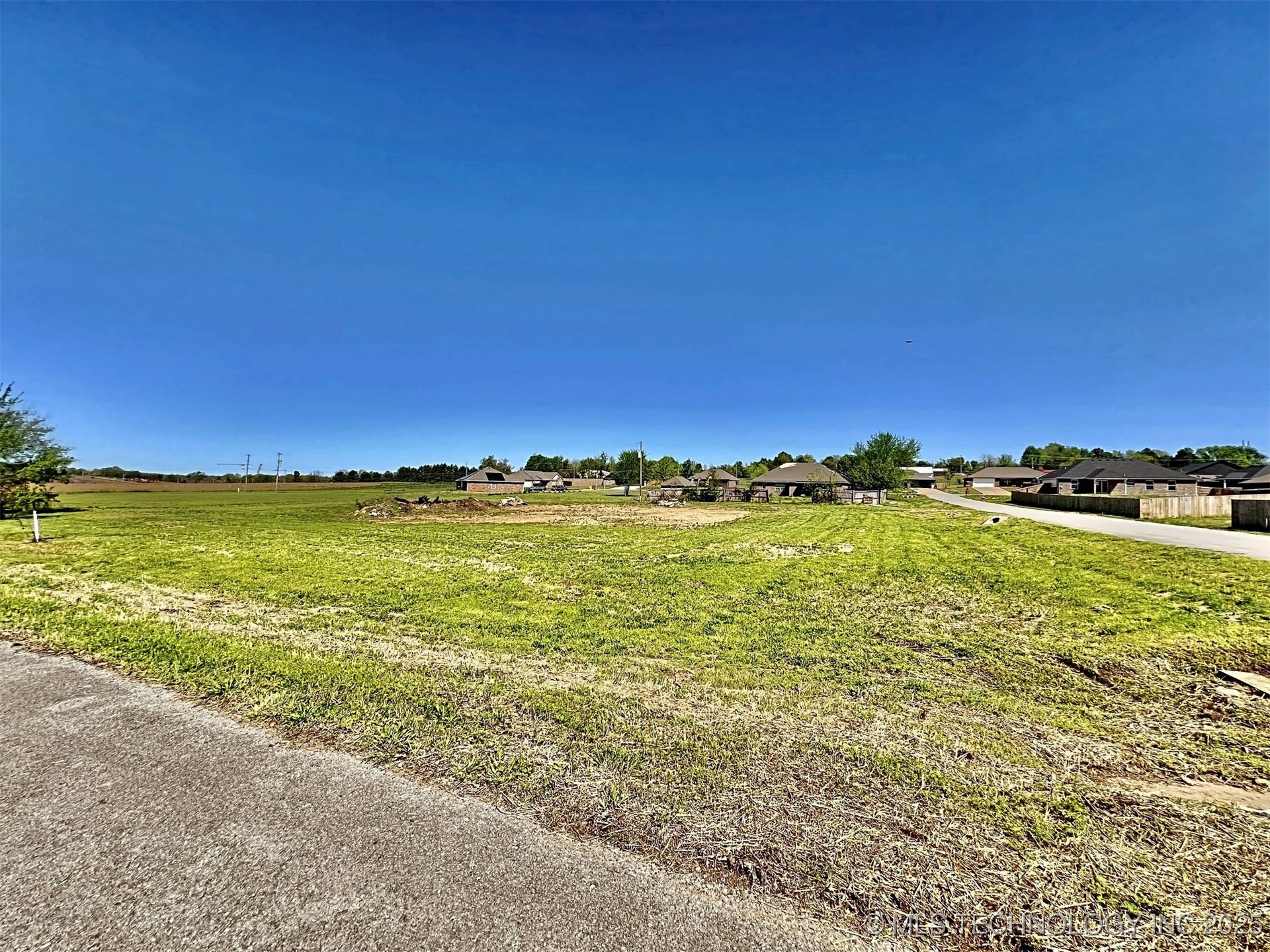 17540 W Tray Road Tahlequah OK 74464