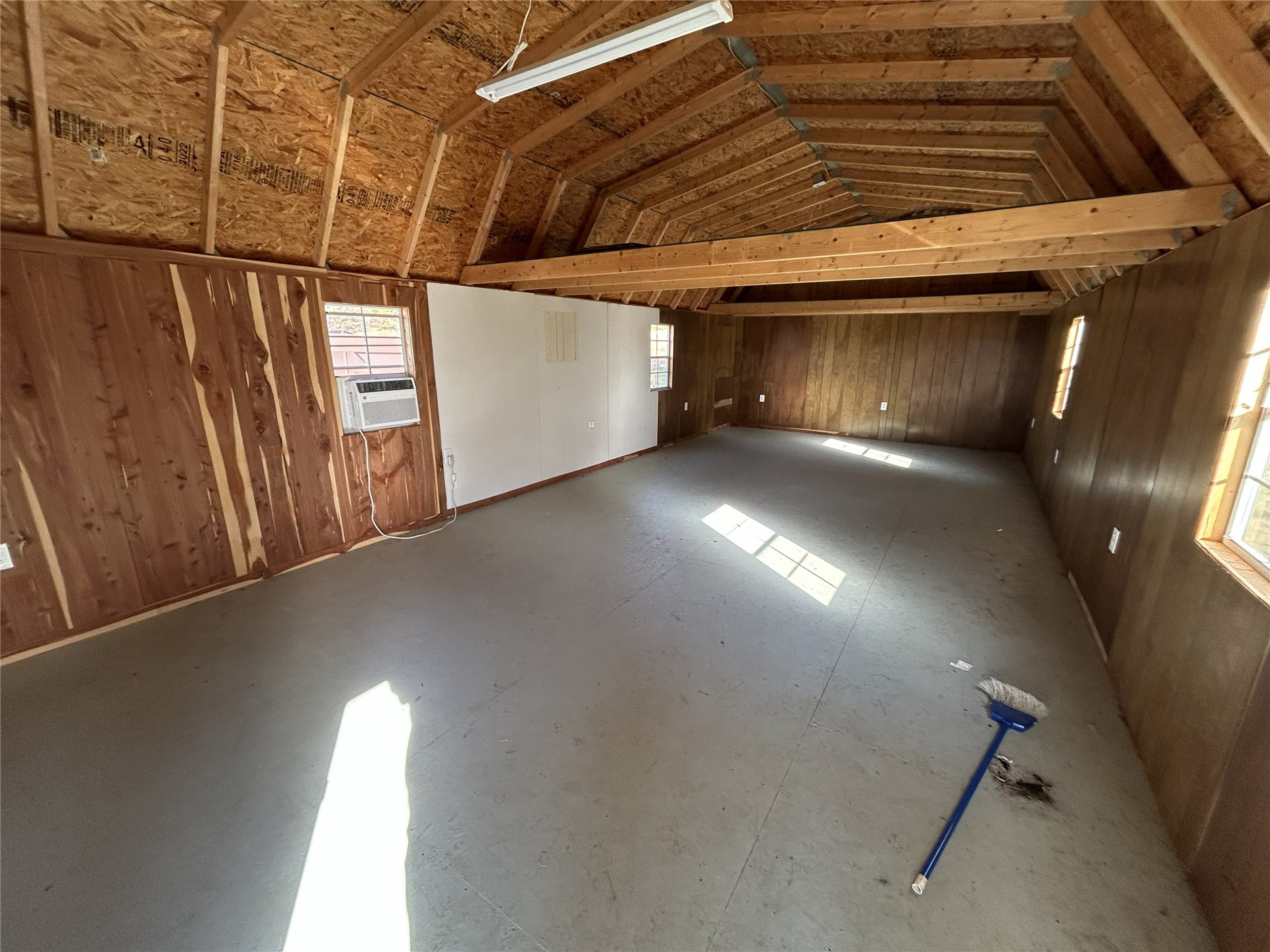 9915 SE Highway 2 Wilburton OK 74578