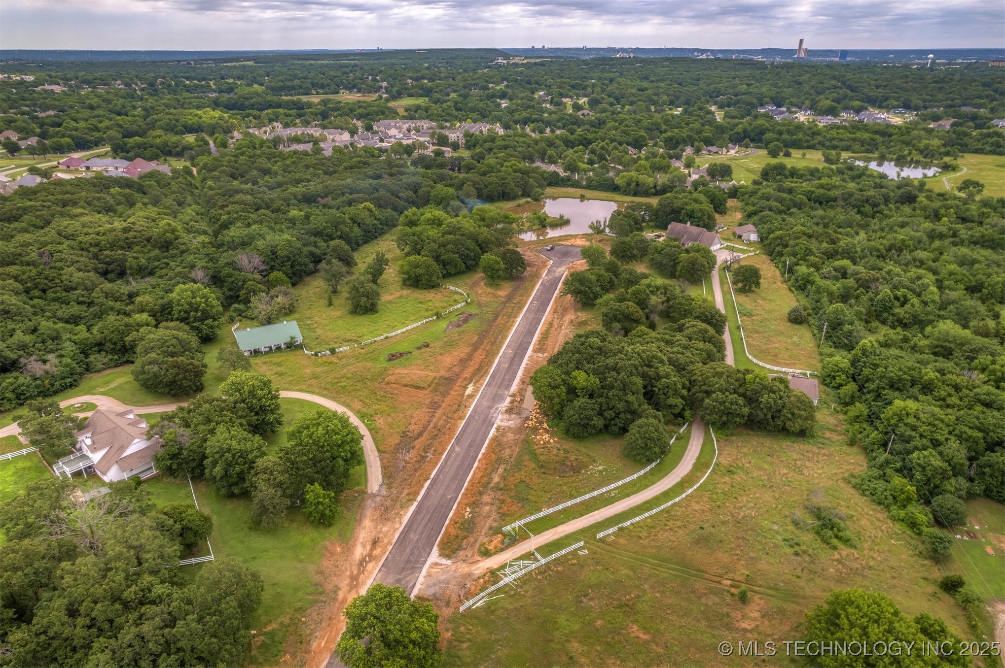 4556 Oak Timber Drive Tulsa OK 74131