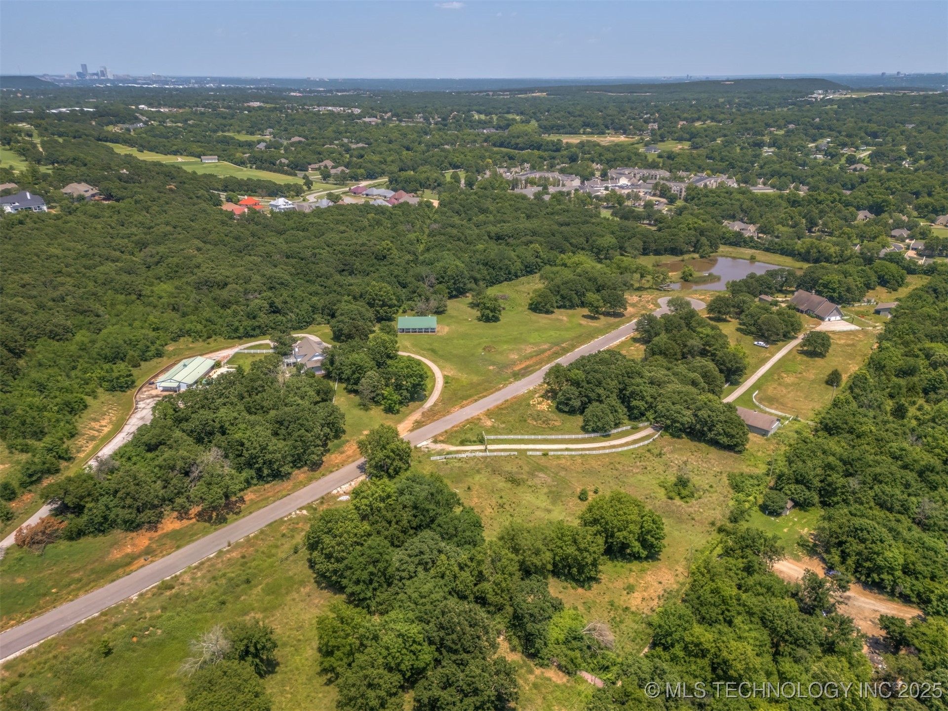 4556 Oak Timber Drive Tulsa OK 74131