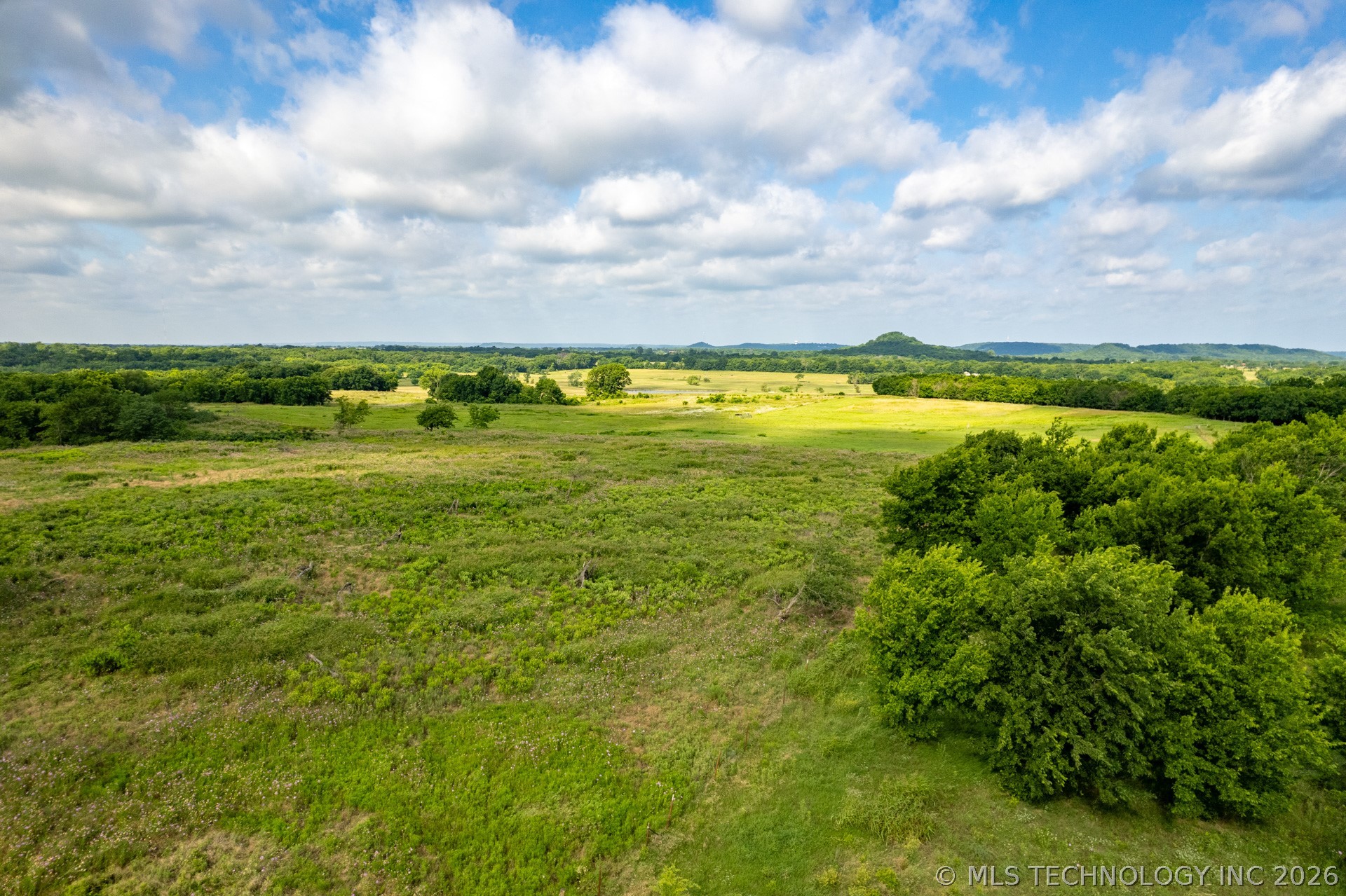 7 E 400 Road Claremore OK 74017