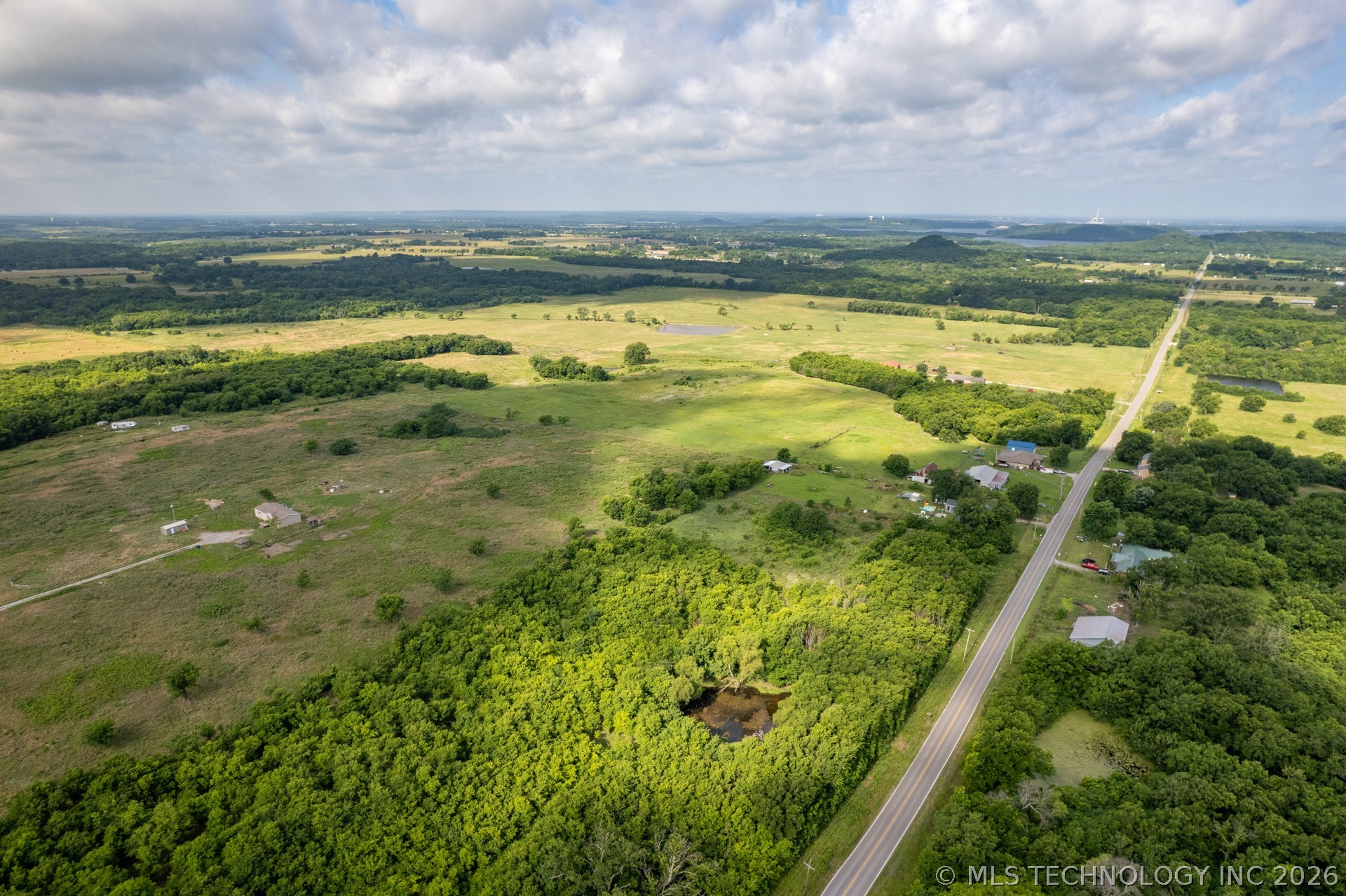 7 E 400 Road Claremore OK 74017