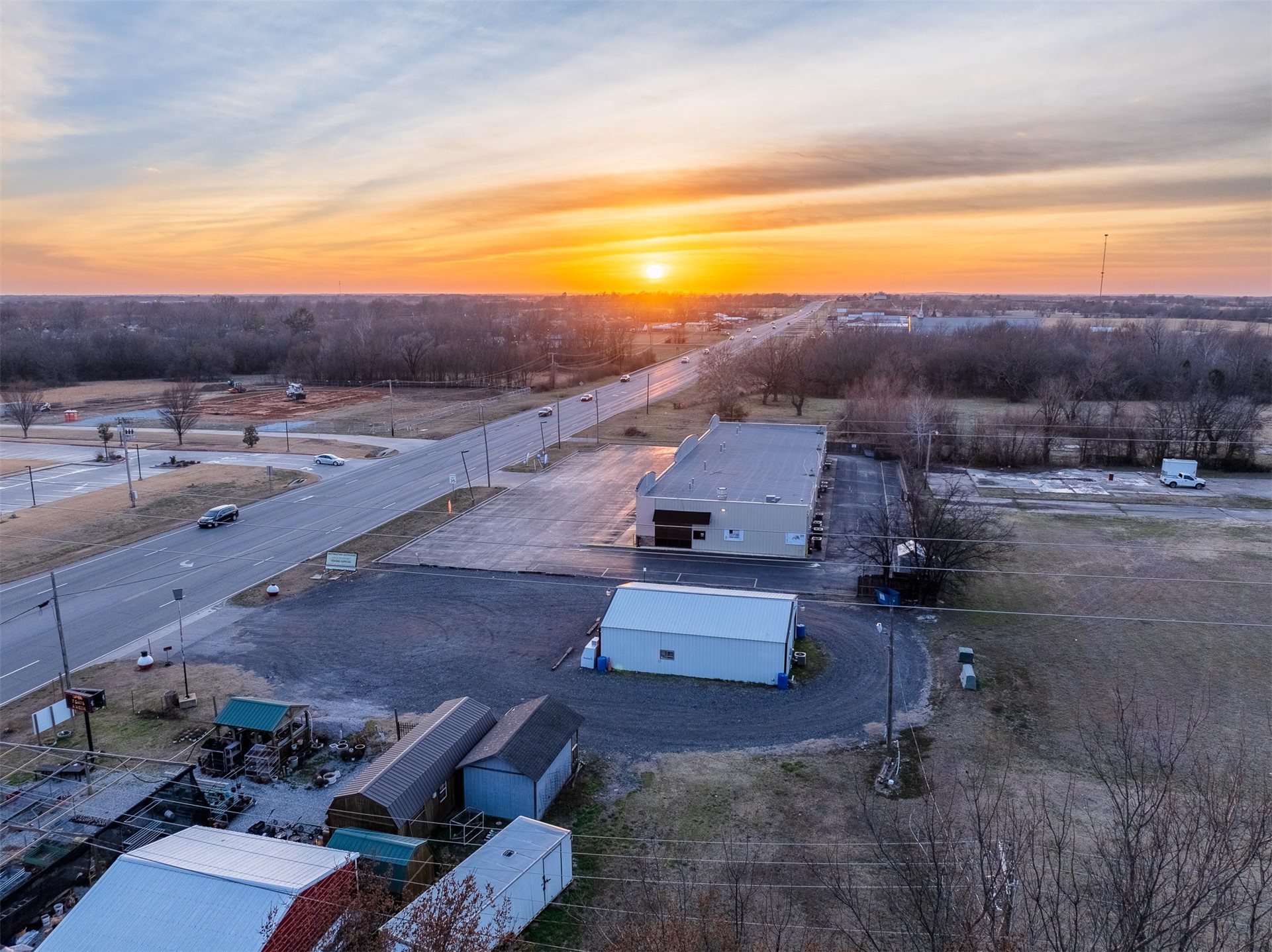 1516 W 51 Highway Wagoner OK 74467
