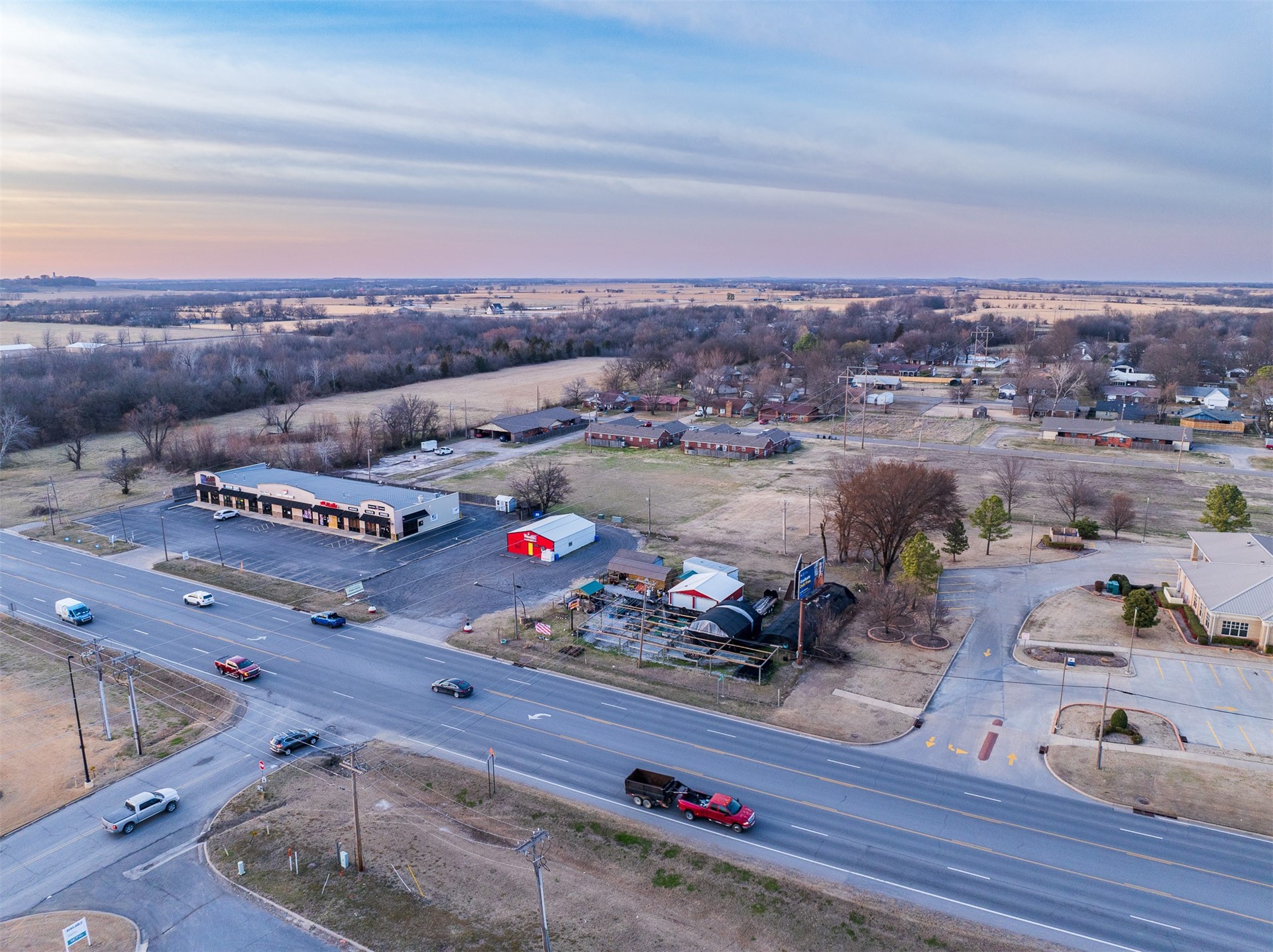 1516 W 51 Highway Wagoner OK 74467