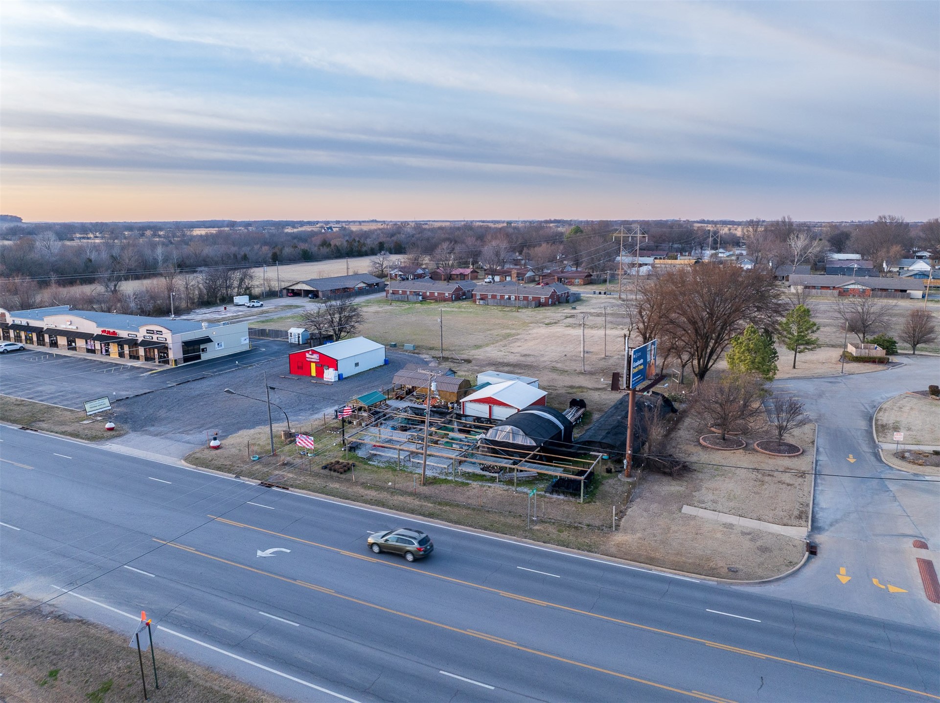 1516 W 51 Highway Wagoner OK 74467