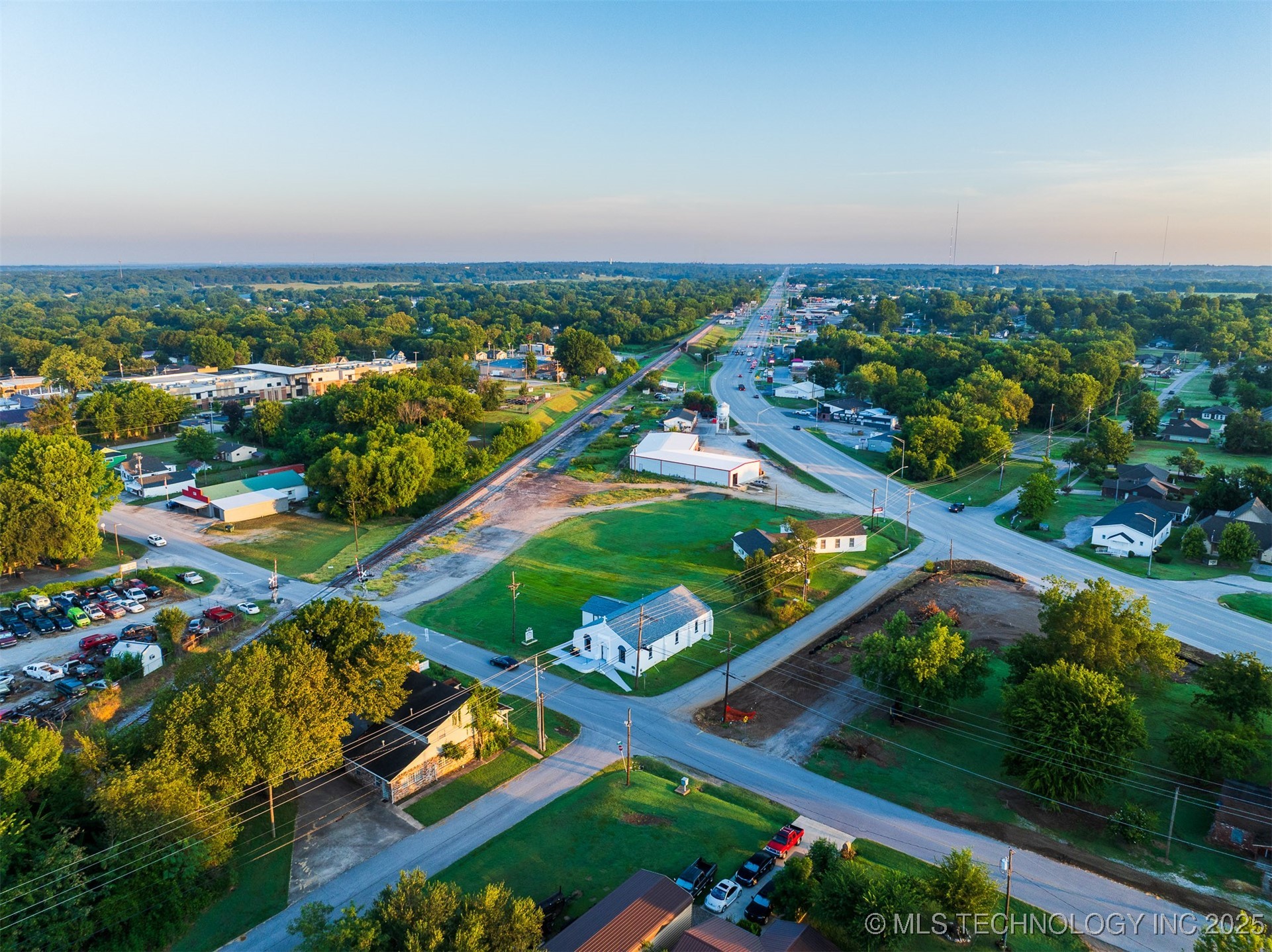 5 Highway 51 Coweta OK 74429