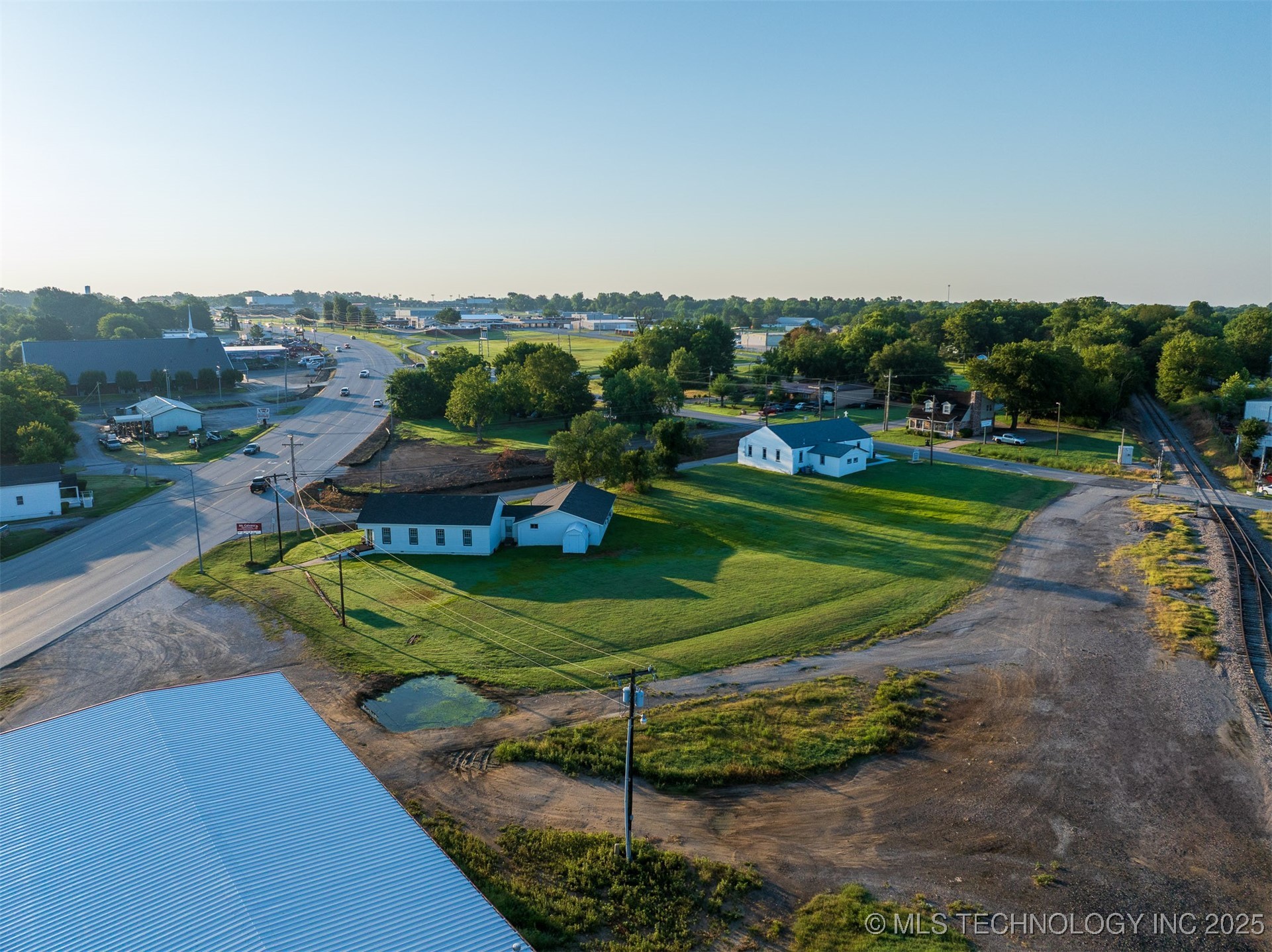 5 Highway 51 Coweta OK 74429