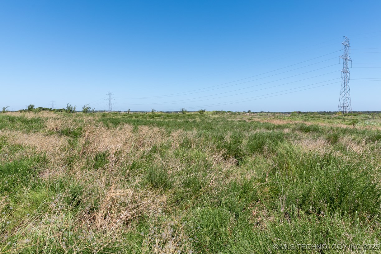 16 S Quail Valley Mcloud OK 74851