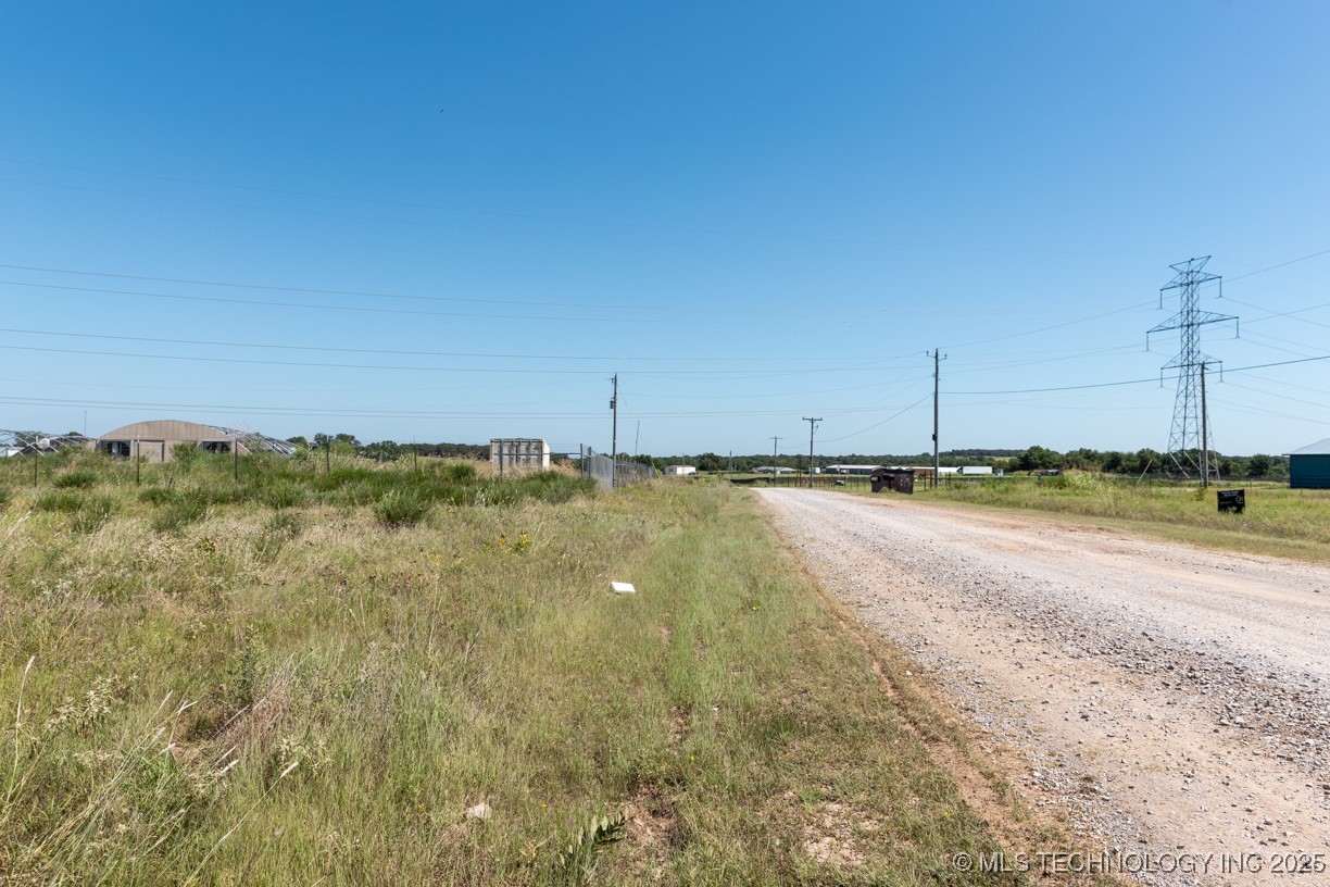 16 S Quail Valley Mcloud OK 74851