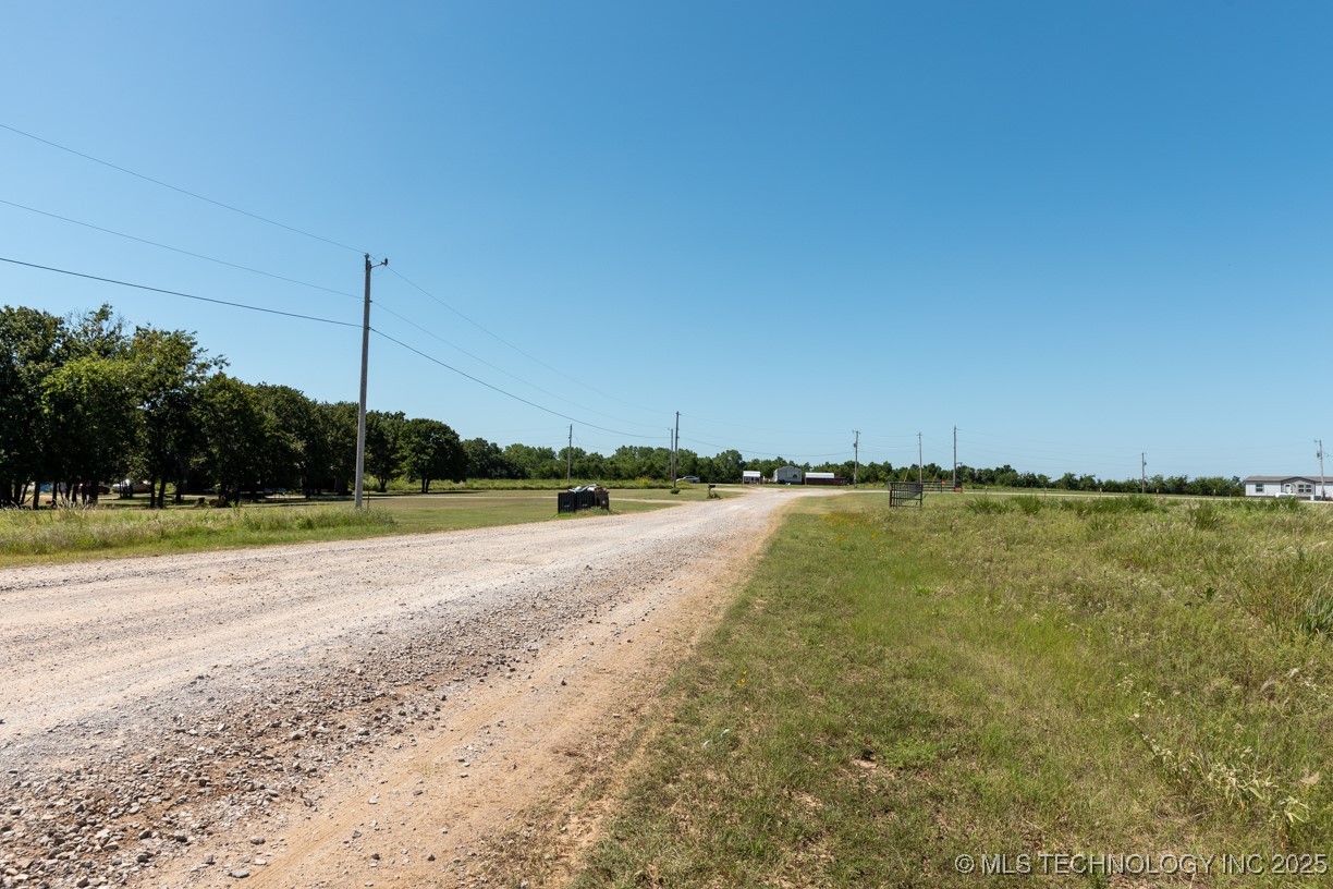 16 S Quail Valley Mcloud OK 74851