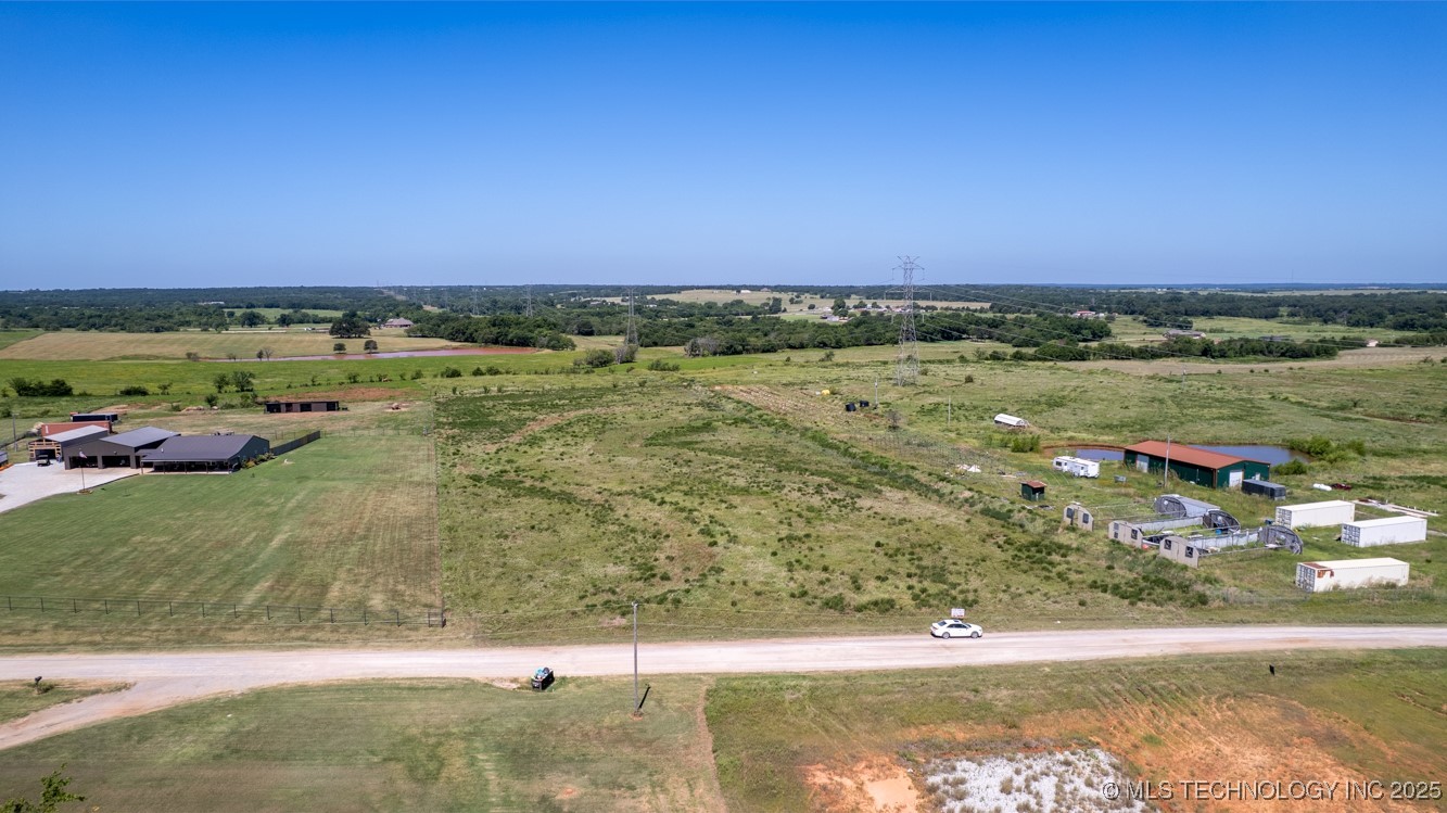 16 S Quail Valley Mcloud OK 74851