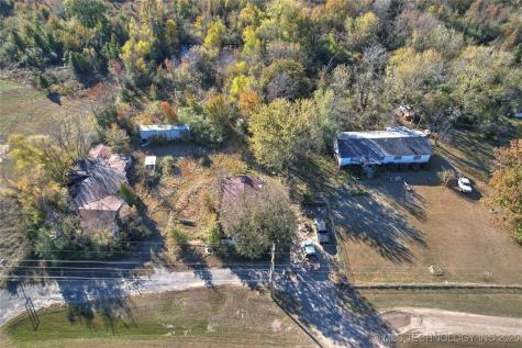 400 W Ray Fine Boulevard Roland OK 74954