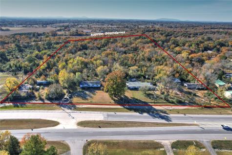 400 W Ray Fine Boulevard Roland OK 74954