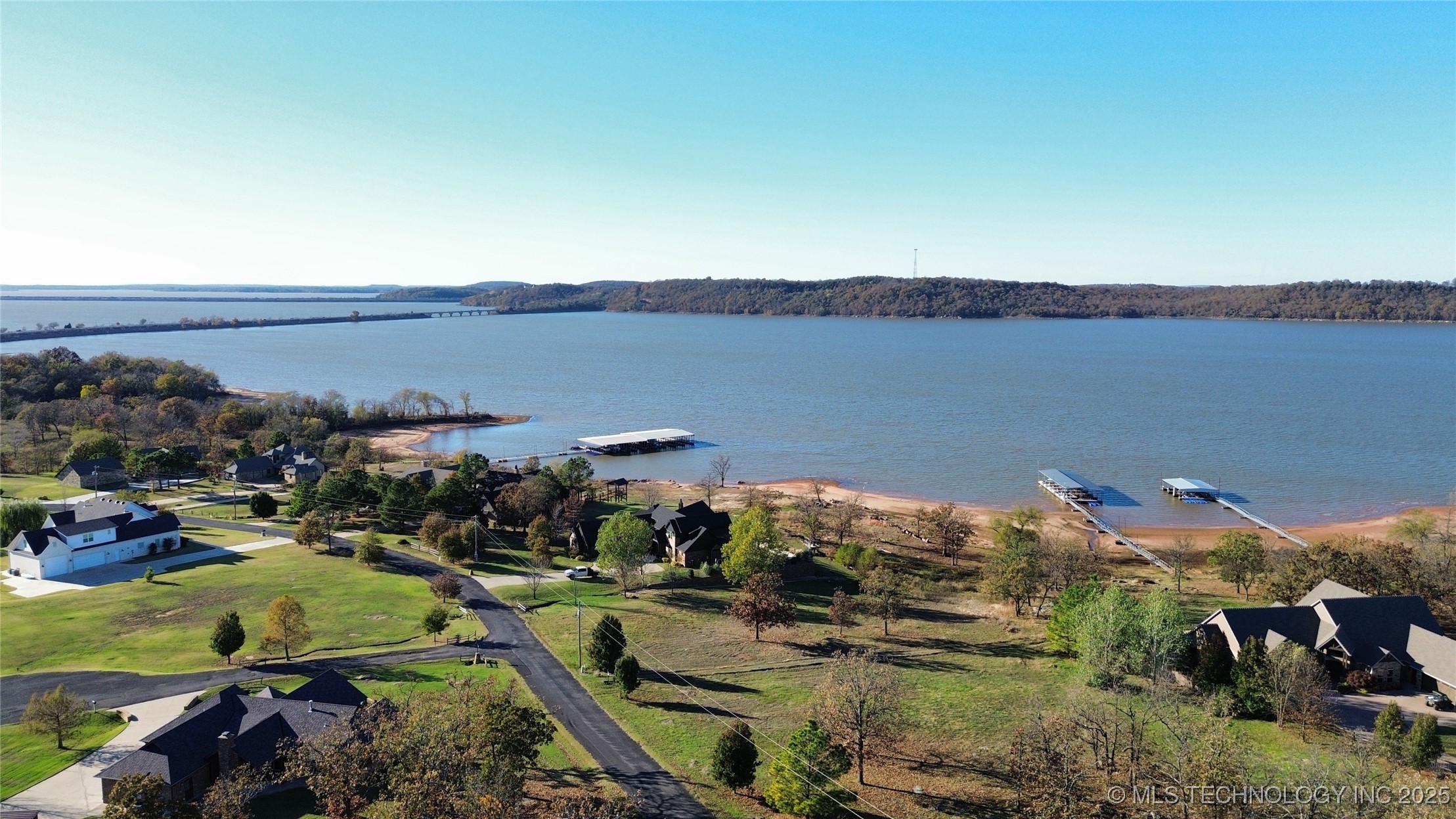 3 Channel Road Eufaula OK 74432