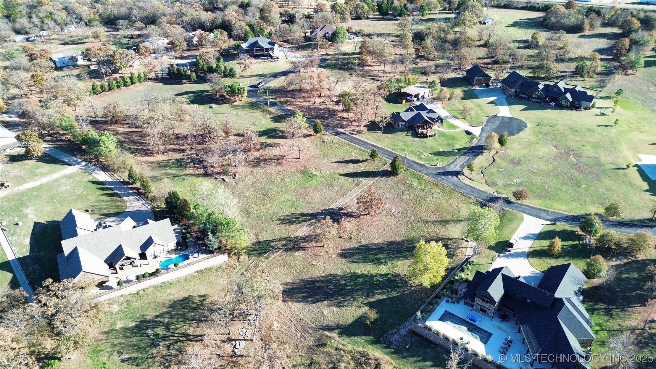 3 Channel Road Eufaula OK 74432
