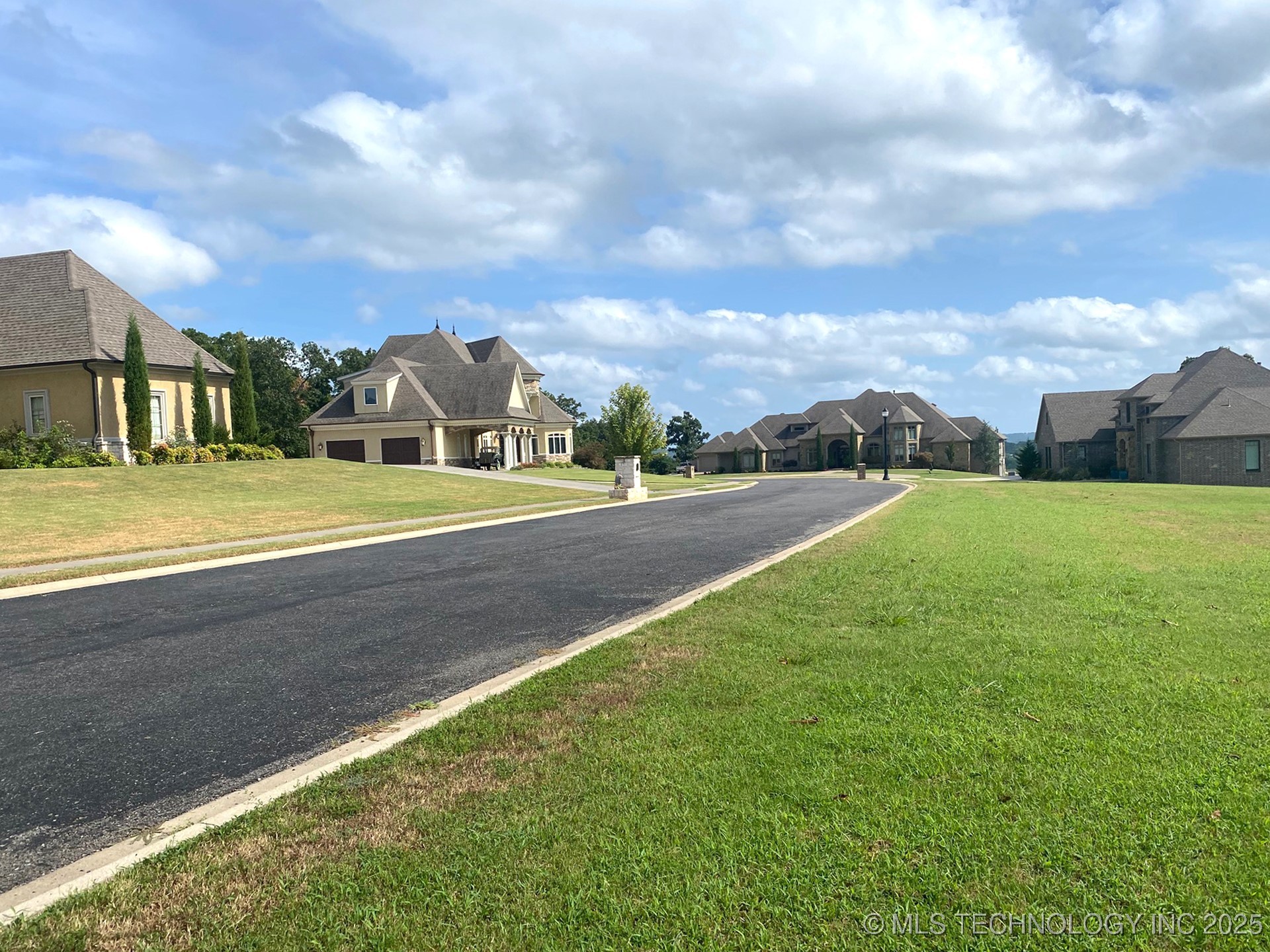 718 Ridgeview Drive Tahlequah OK 74464