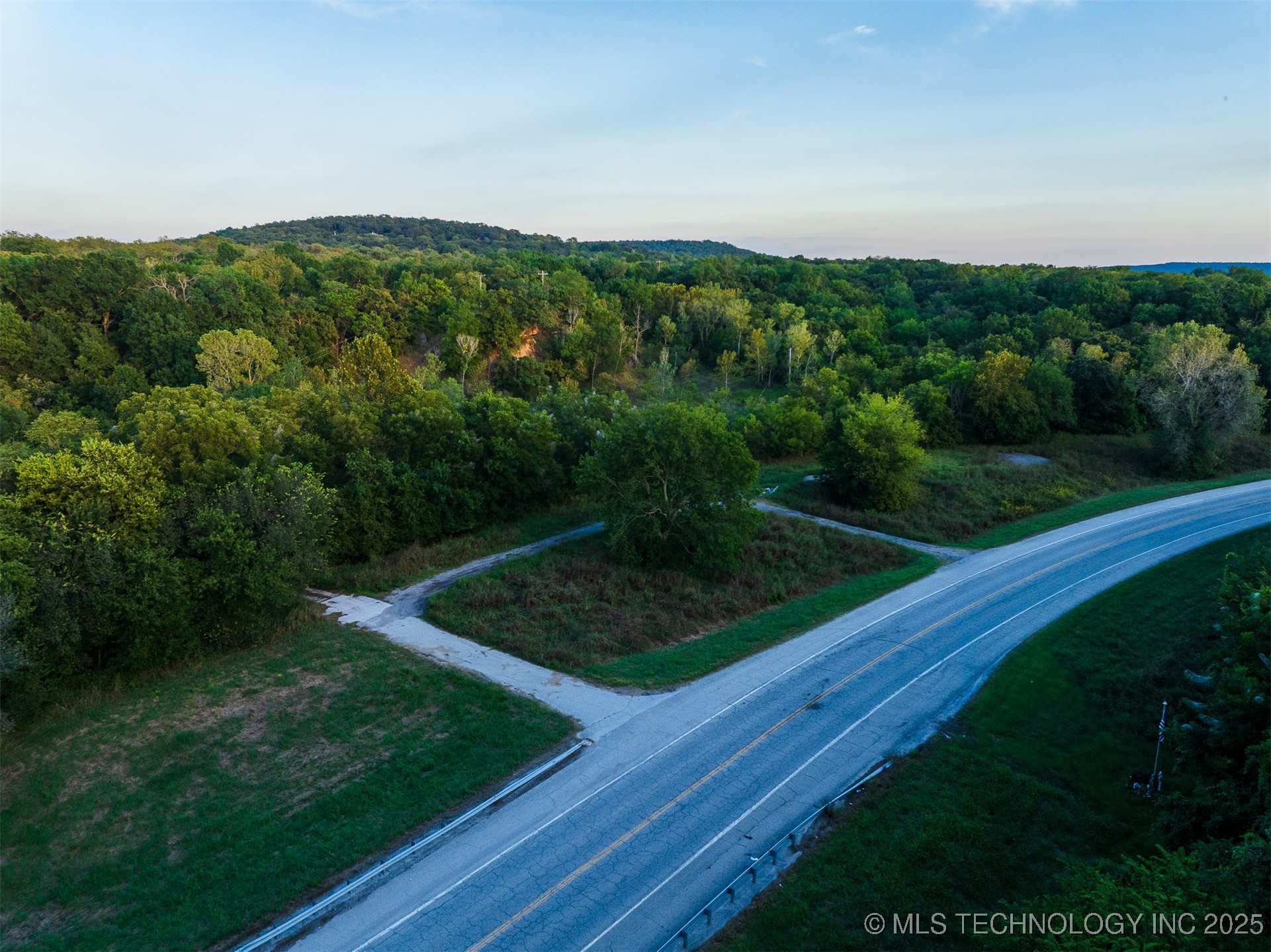 12 Highway 11 Avant OK 74001