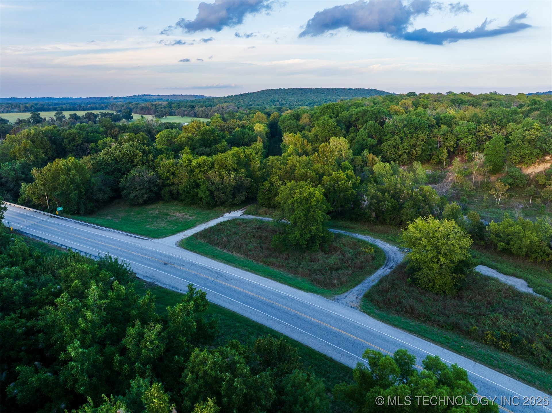 12 Highway 11 Avant OK 74001