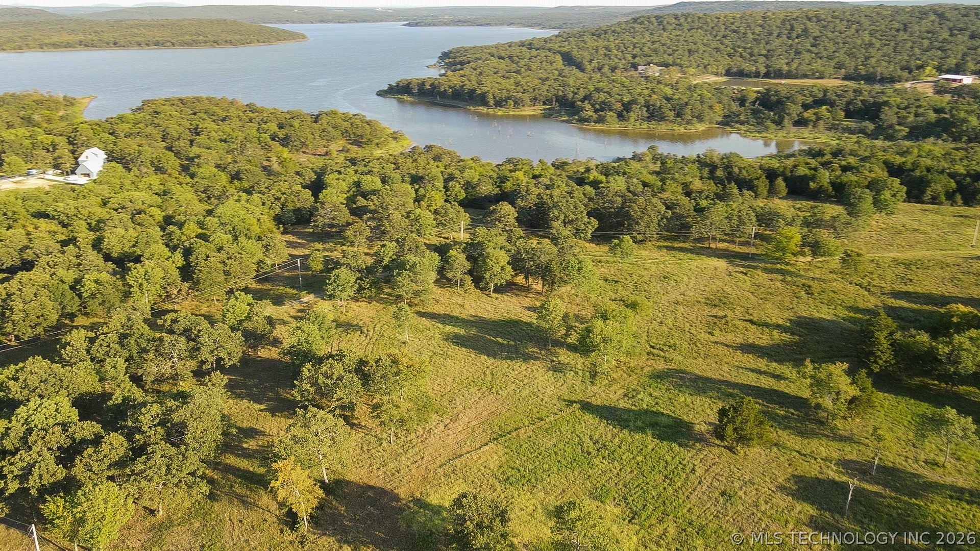 21 Falcon Tree Loop Eufaula OK 74432