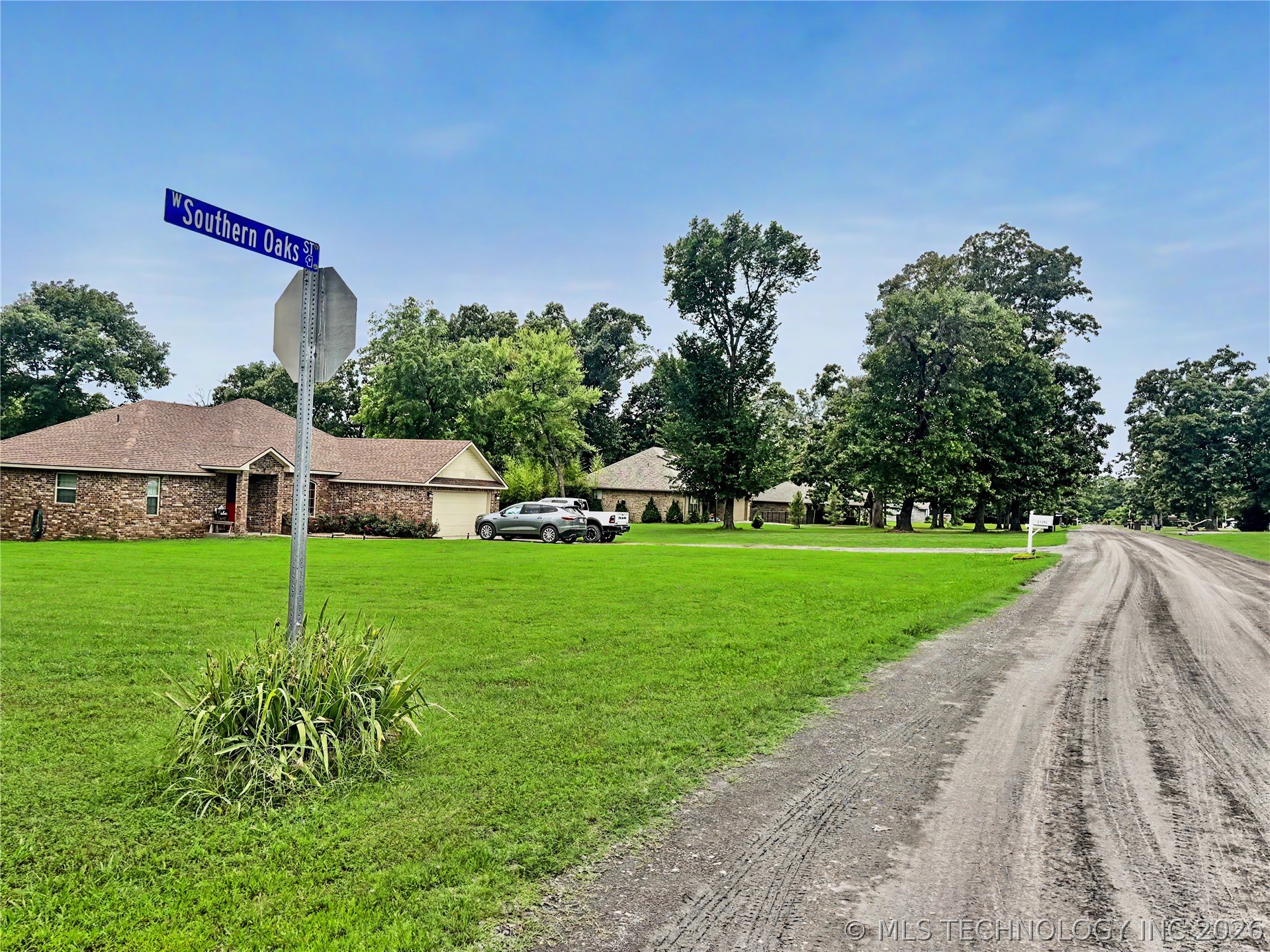 12923 W Southern Oaks Street Tahlequah OK 74464