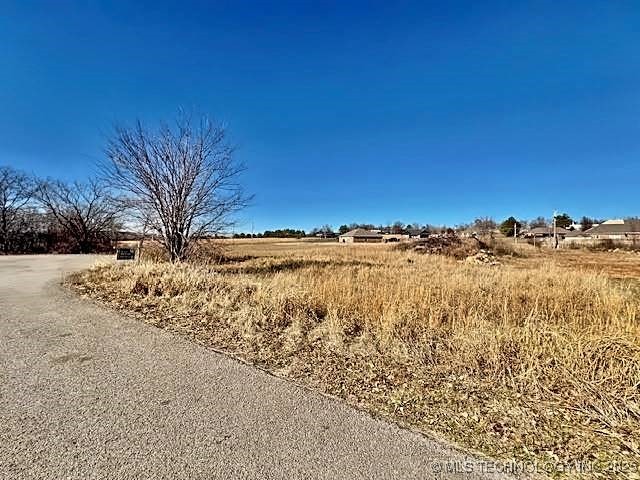 17530 W Tray Road Tahlequah OK 74464