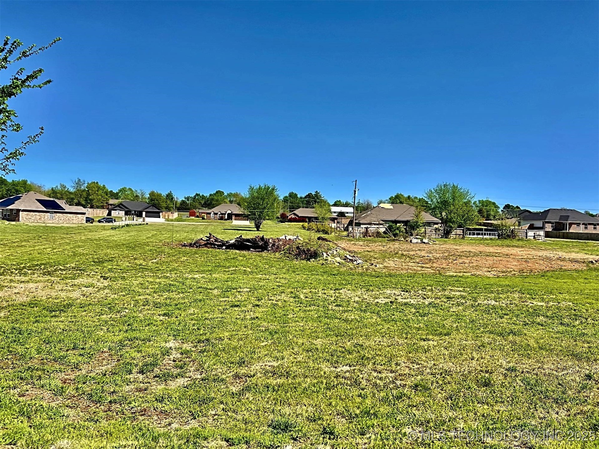 17530 W Tray Road Tahlequah OK 74464