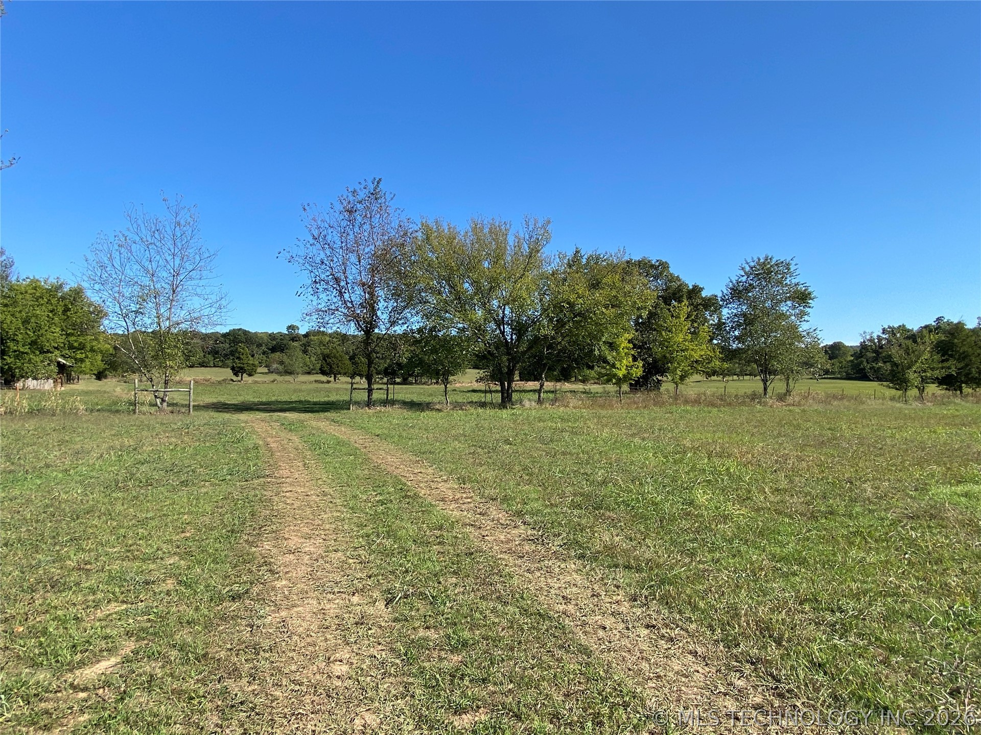 Highway 62 Tahlequah OK 74464