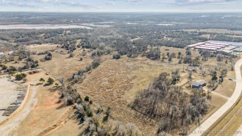 4200 E I-35 Highway Edmond OK 73013