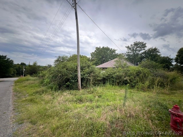 108 Howell Mccurtain OK 74944