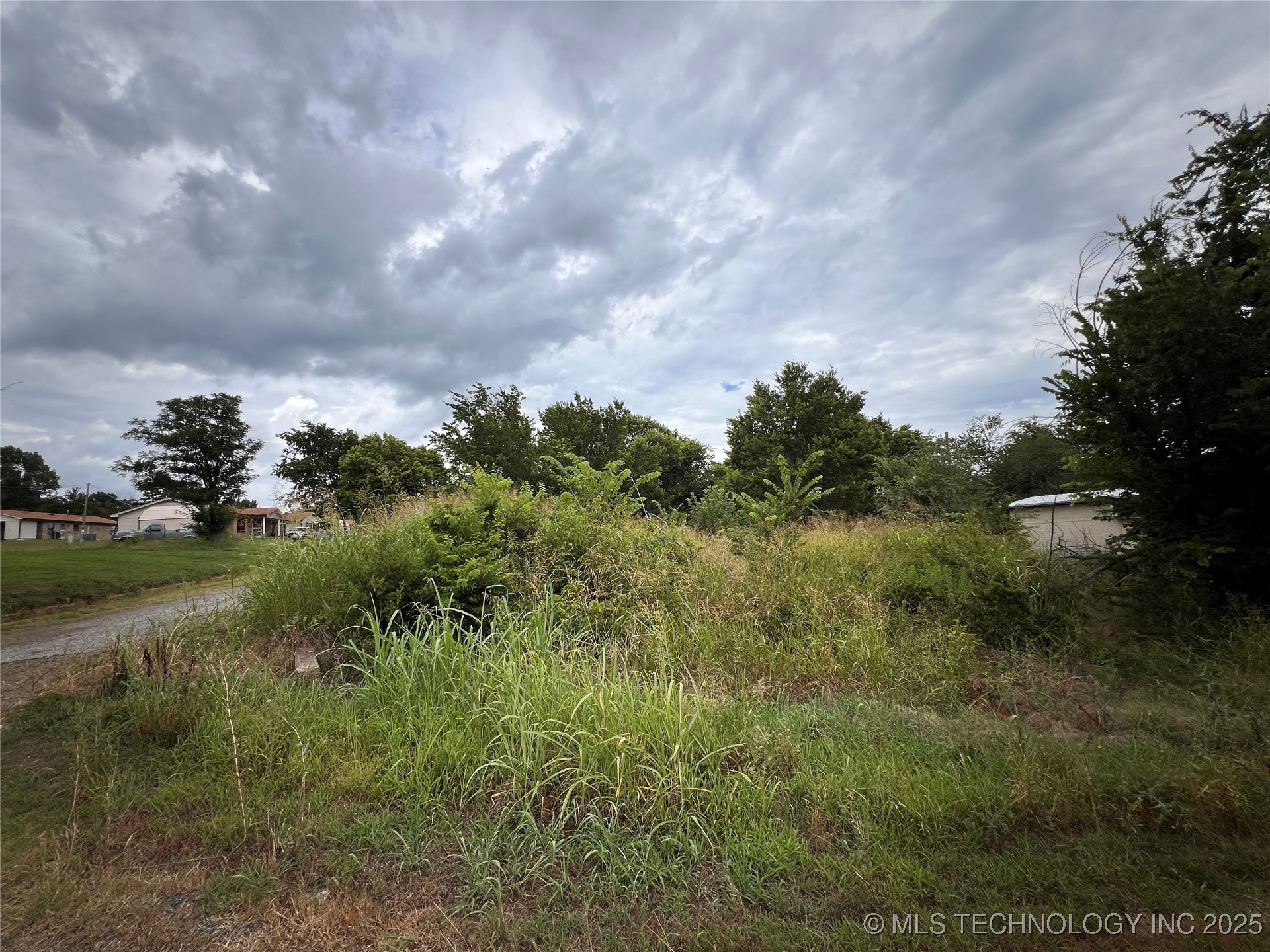 108 Howell Mccurtain OK 74944