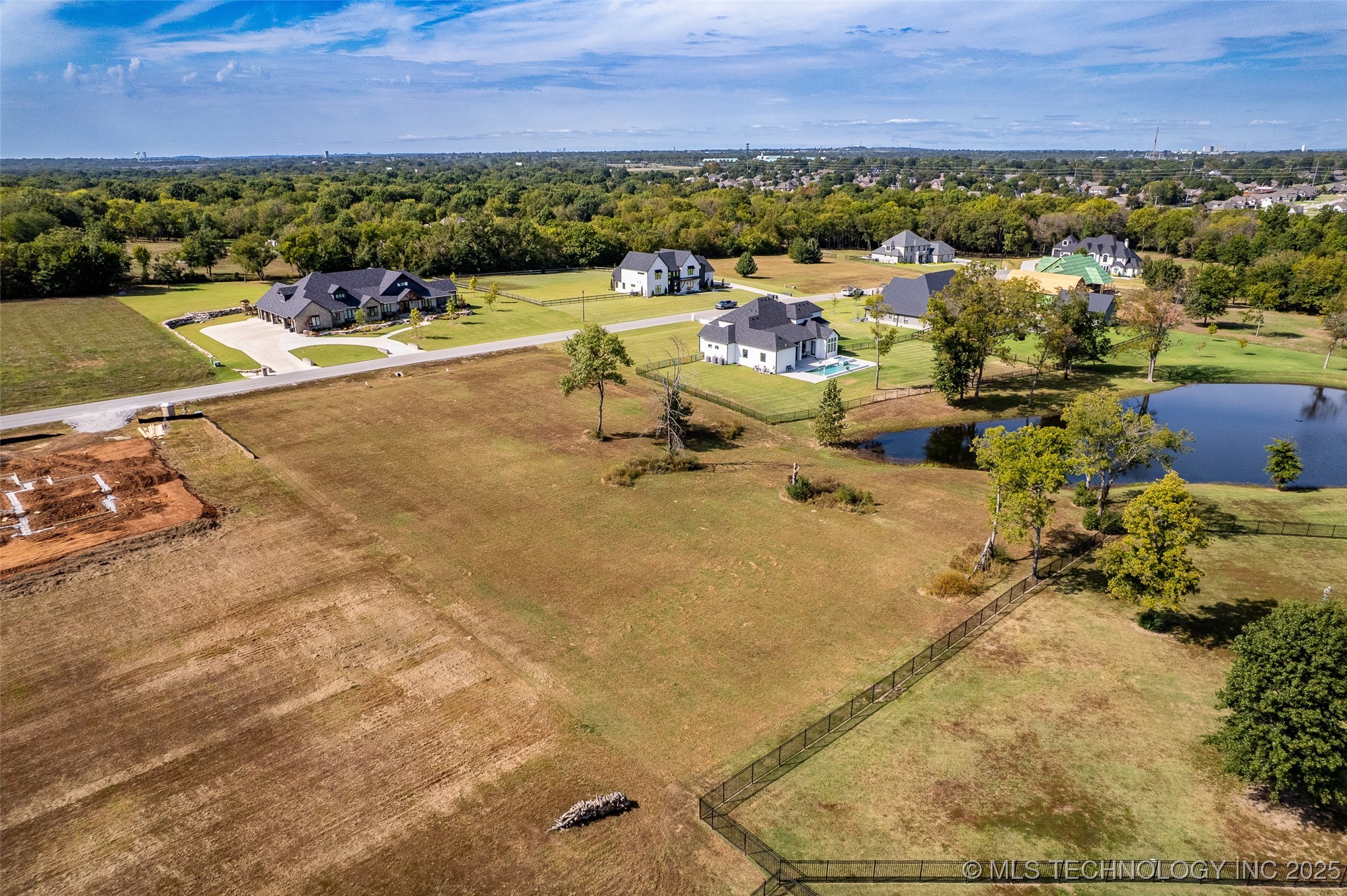 10957 S 218th East Eastavenue Broken Arrow OK 74014