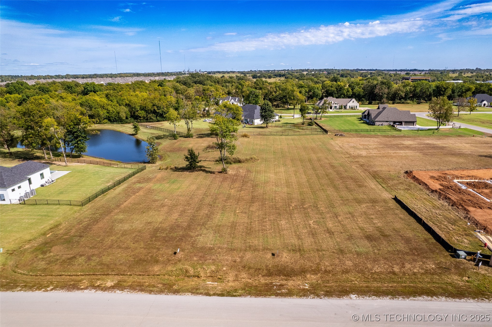 10957 S 218th East Eastavenue Broken Arrow OK 74014