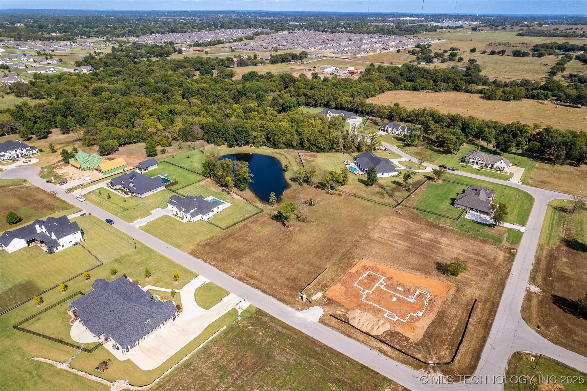 10957 S 218th East Eastavenue Broken Arrow OK 74014