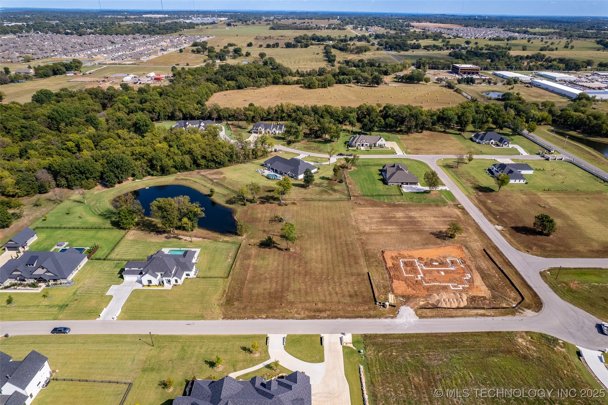 10957 S 218th East Eastavenue Broken Arrow OK 74014