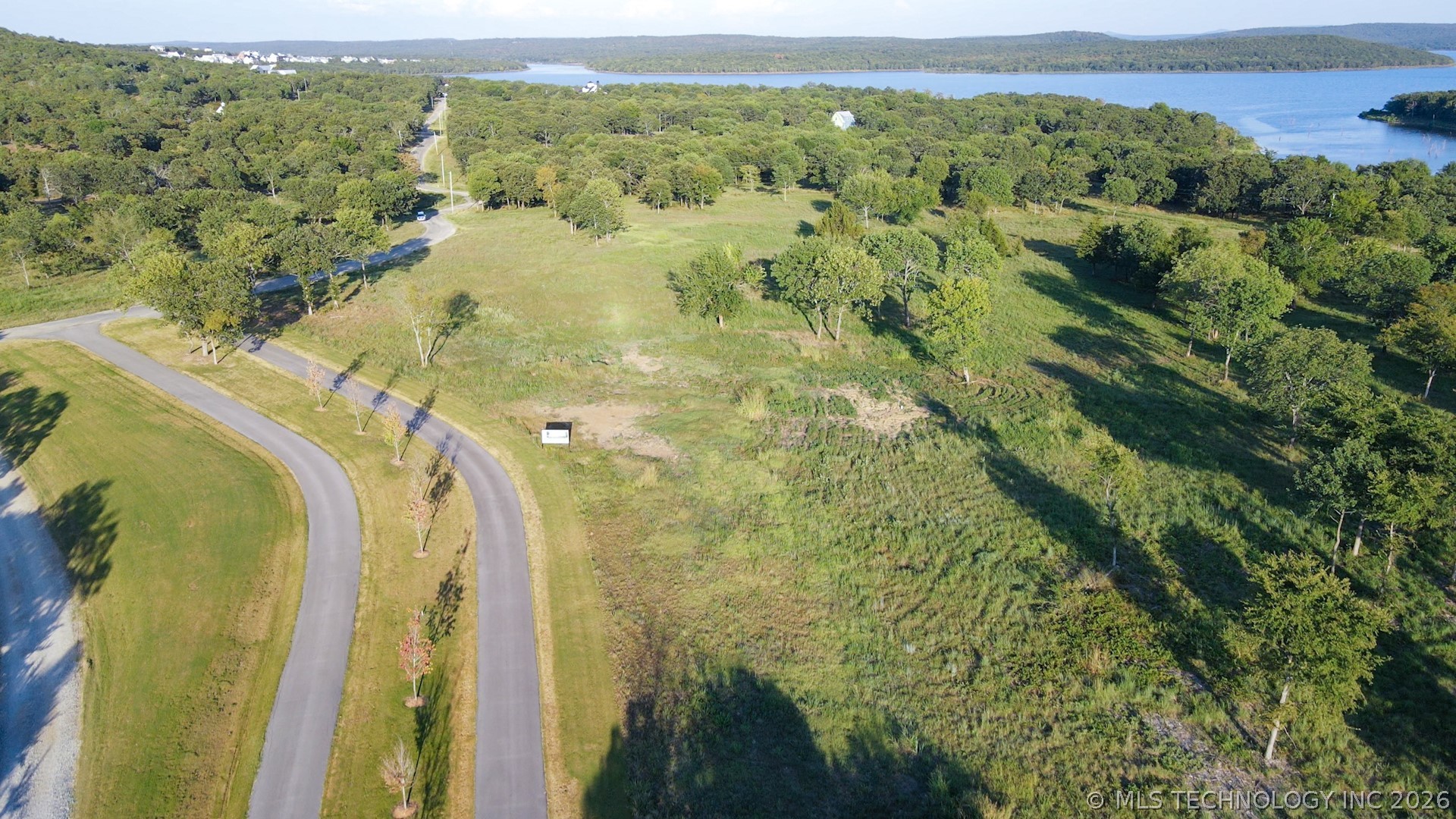 22 Falcon Tree Loop Eufaula OK 74432