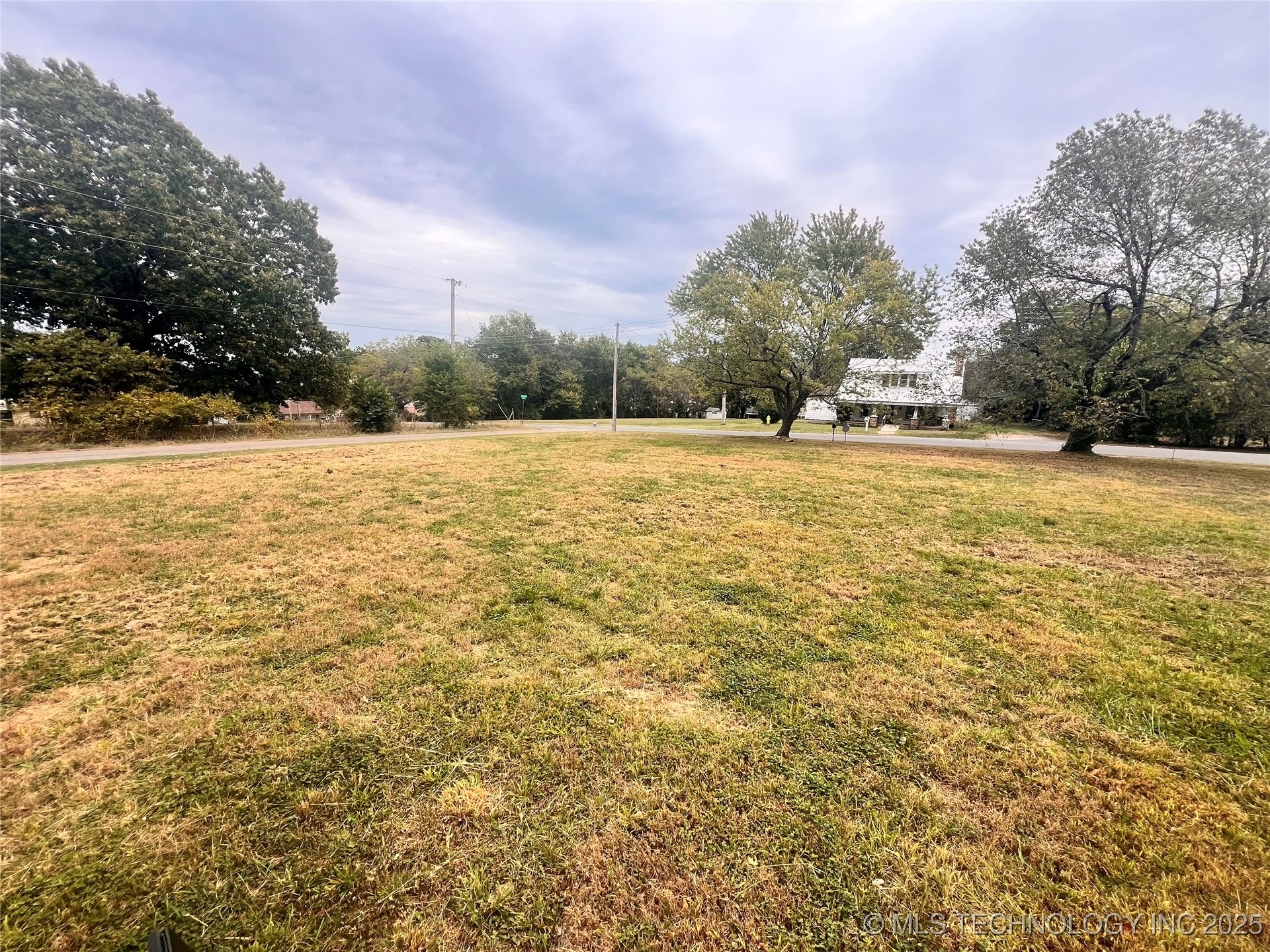 1222 S Third Street Stilwell OK 74960