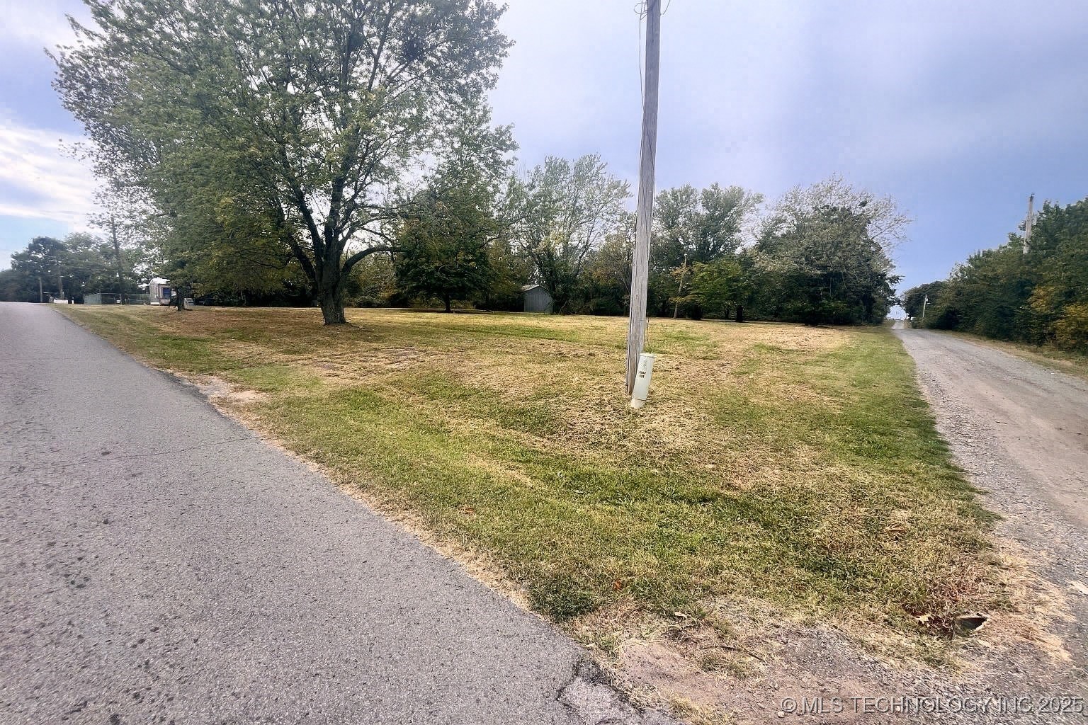 1222 S Third Street Stilwell OK 74960