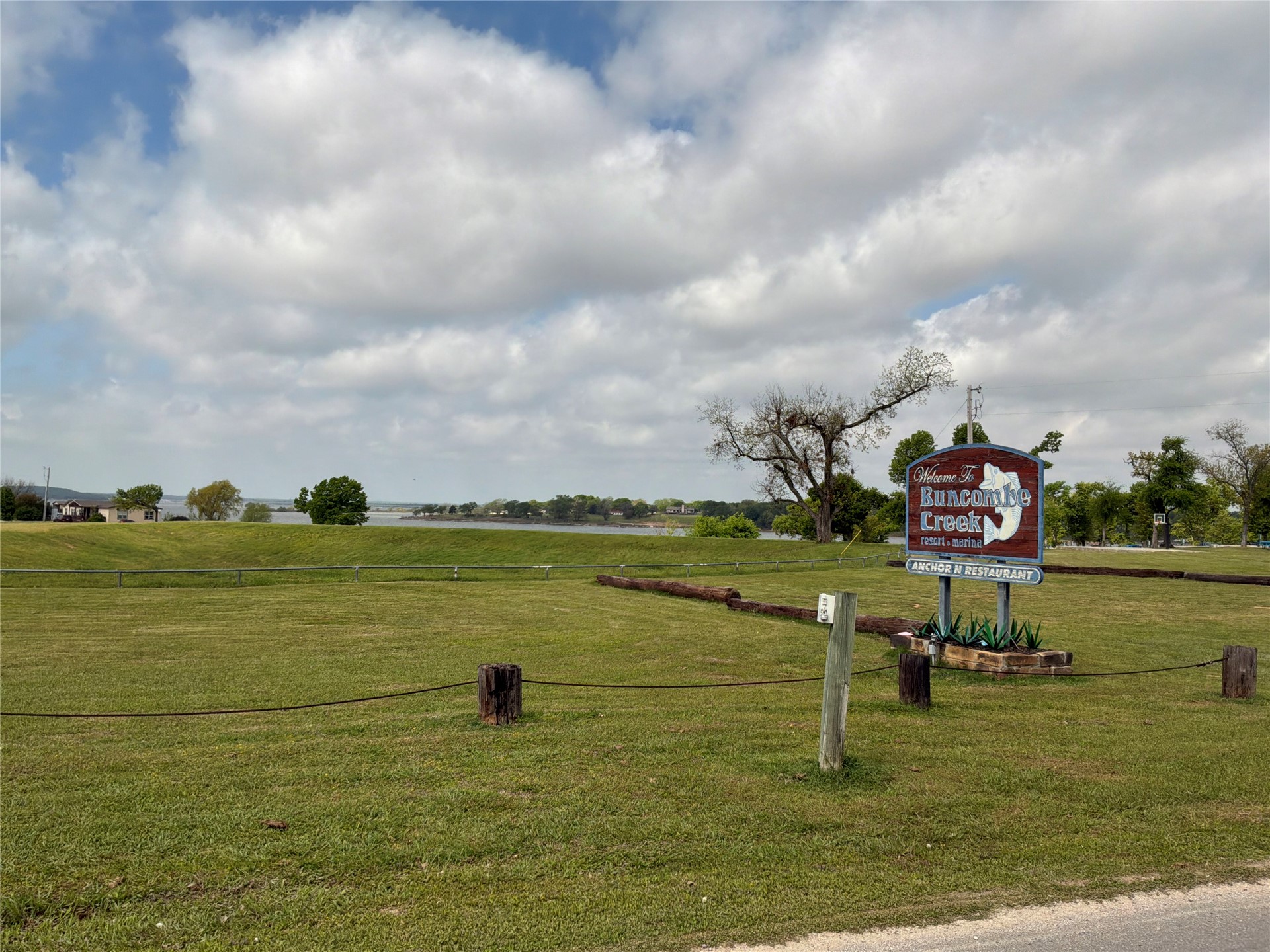 1576 Stepp Road Kingston OK 73439