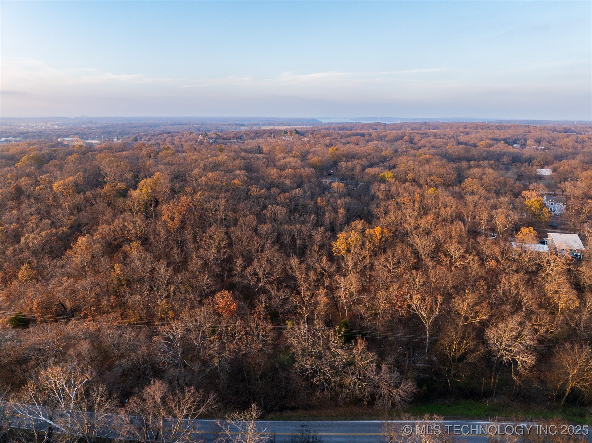 6594 E 563 Road Locust Grove OK 74352