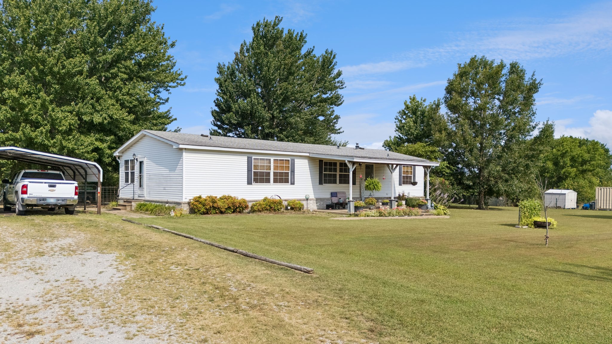115 N 260 Road Mounds OK 74047