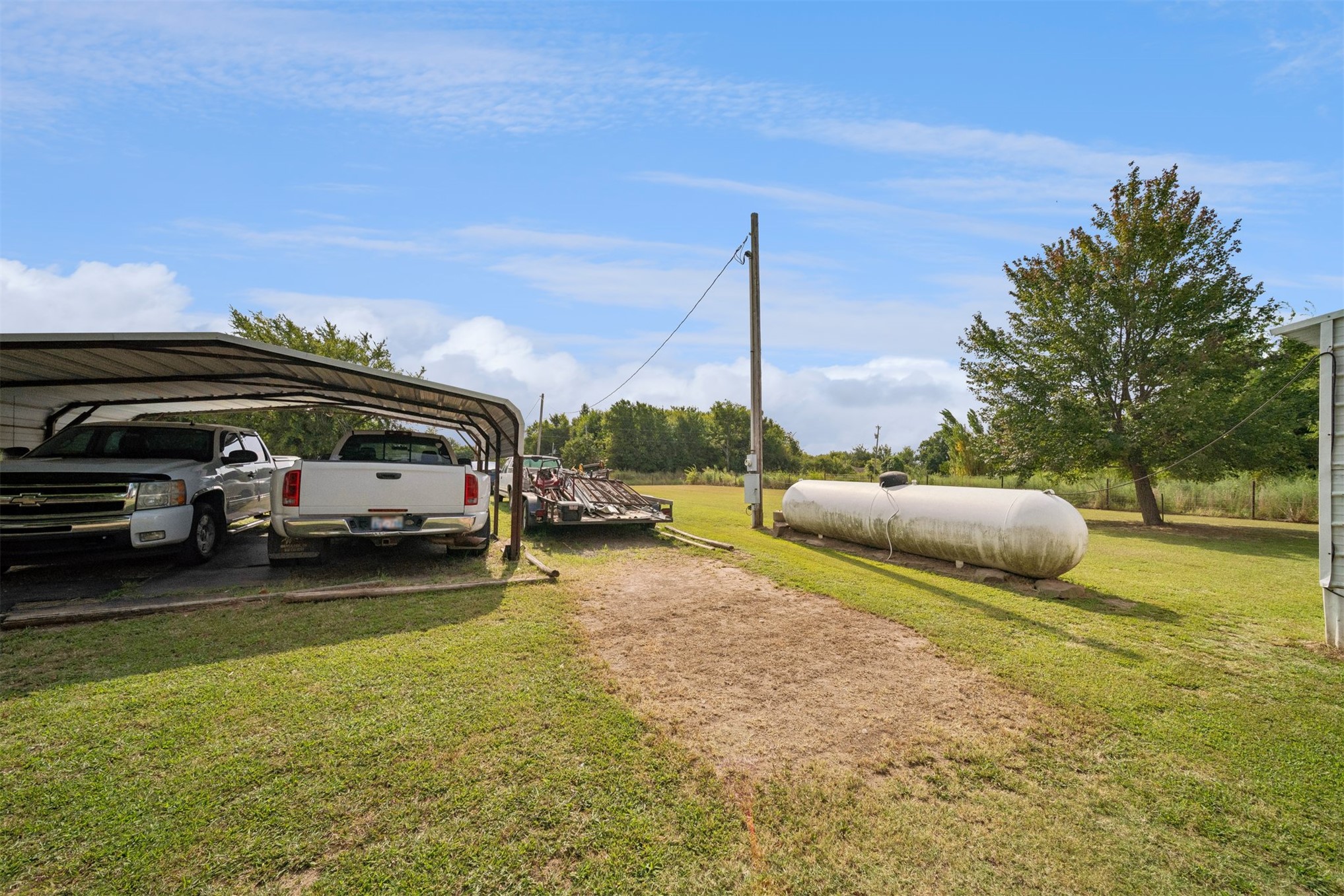 115 N 260 Road Mounds OK 74047