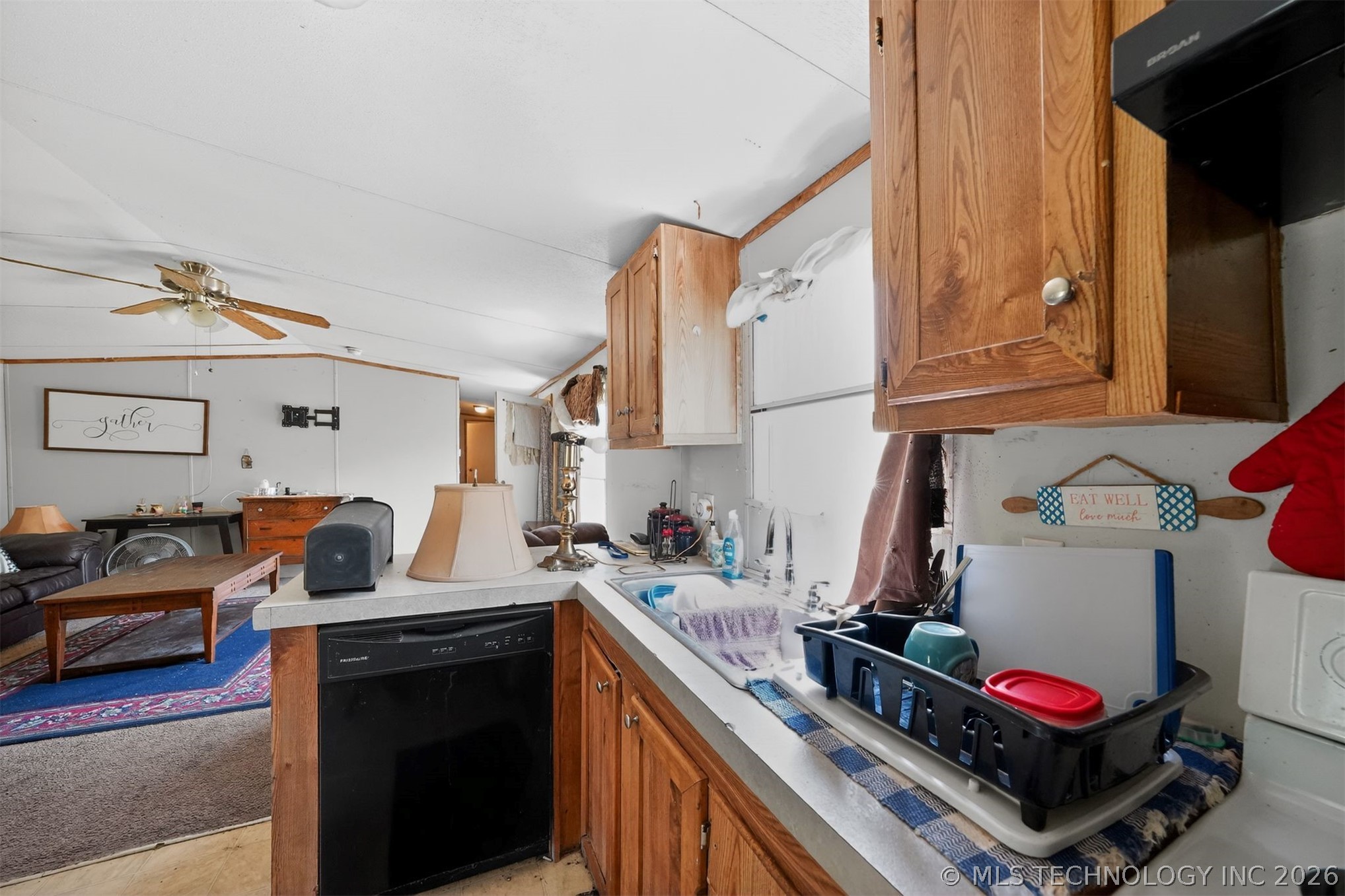 31443 E 683 Lane Wagoner OK 74467