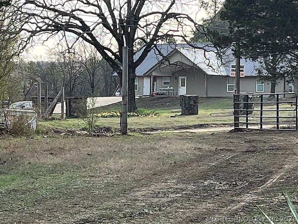 403993 E 1090 Road Henryetta OK 74437