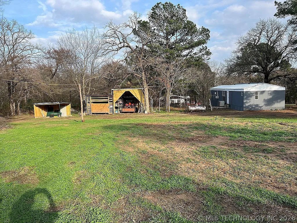 403993 E 1090 Road Henryetta OK 74437
