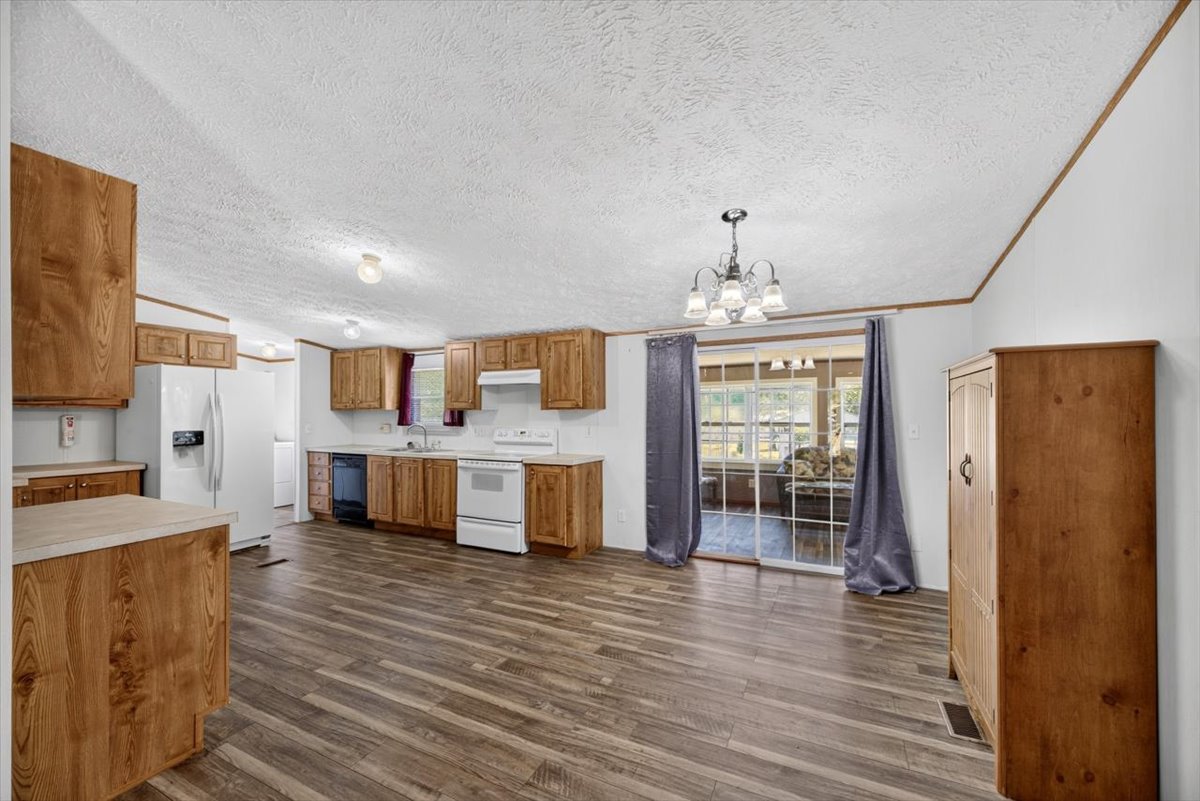 39908 Texas Avenue Howe OK 74940