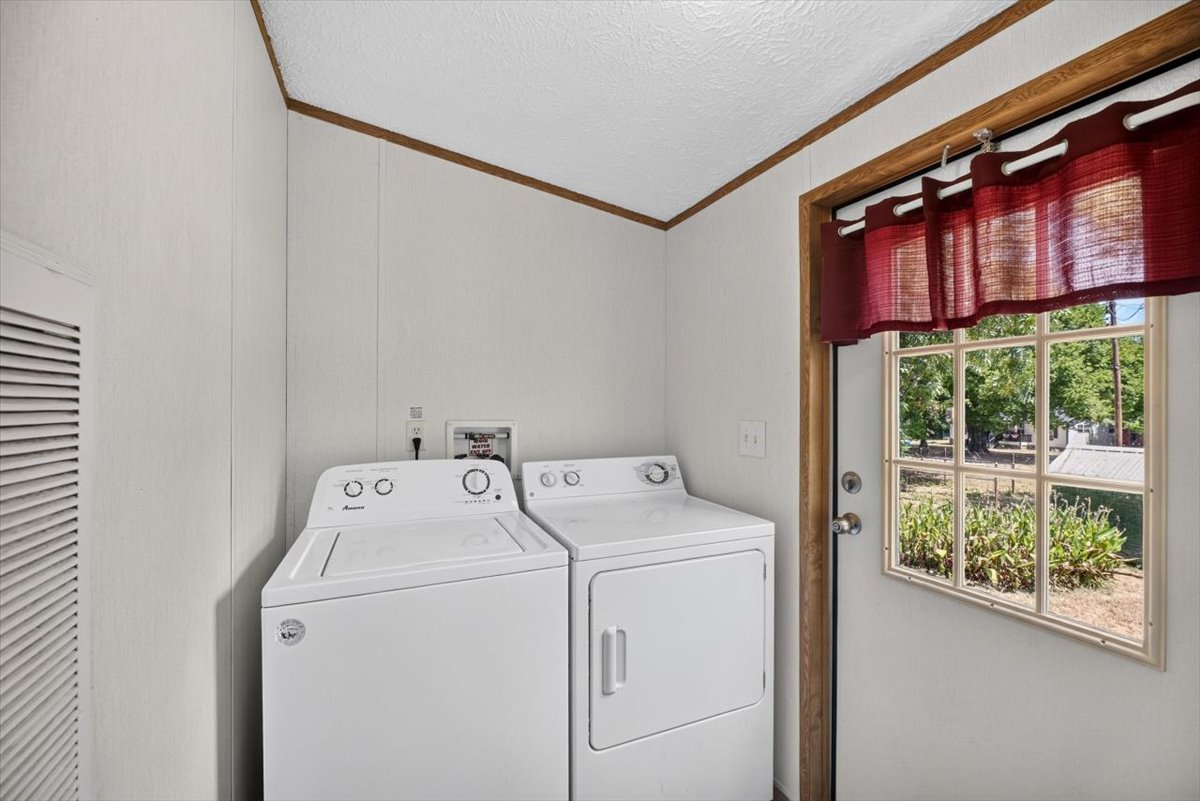 39908 Texas Avenue Howe OK 74940