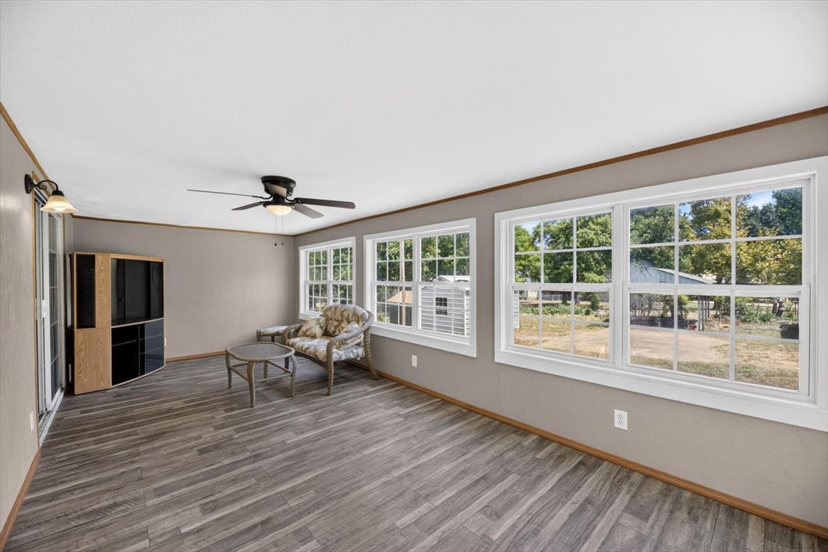 39908 Texas Avenue Howe OK 74940